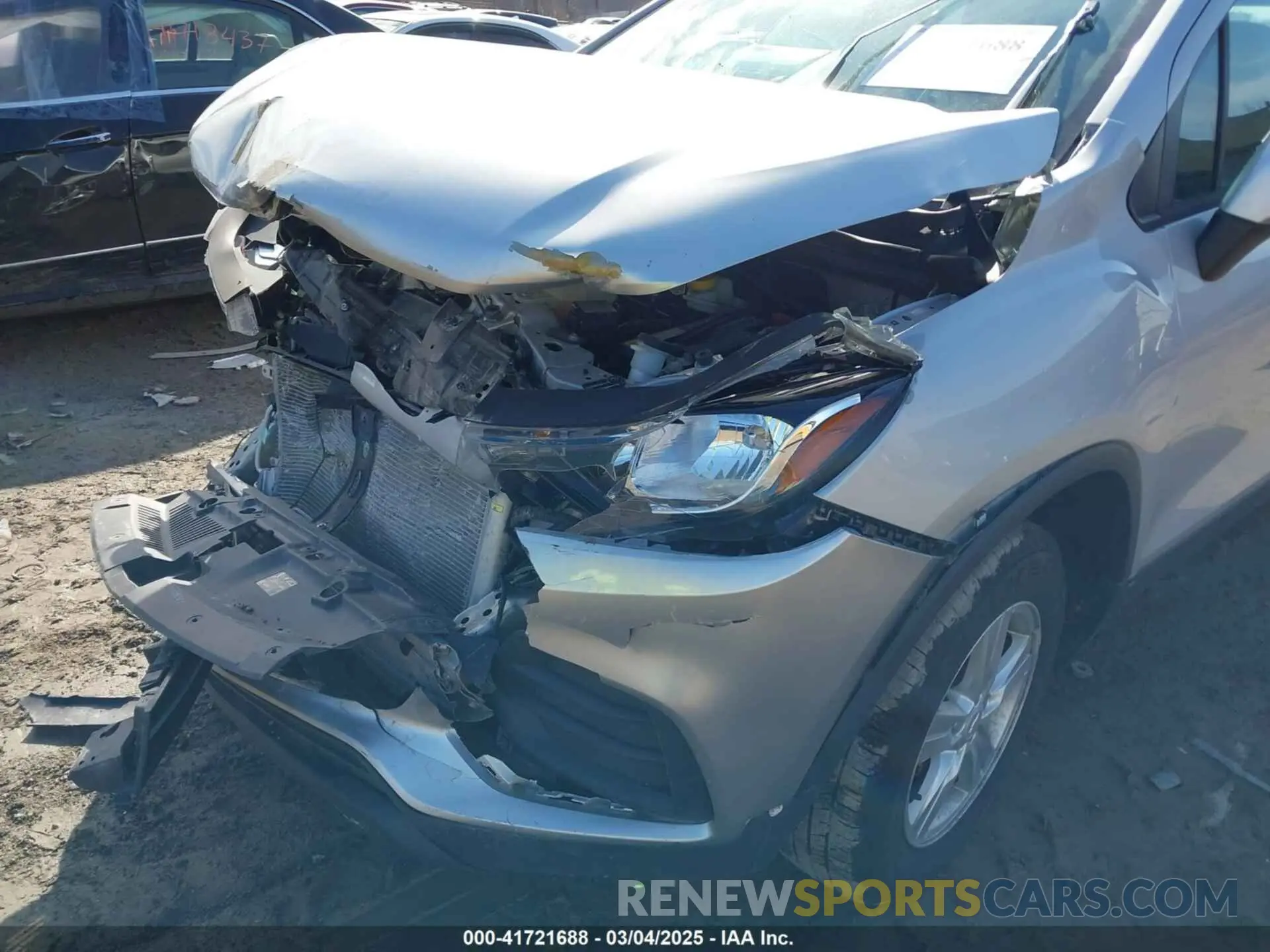 6 Photograph of a damaged car 3GNCJNSB4KL340044 CHEVROLET TRAX 2019