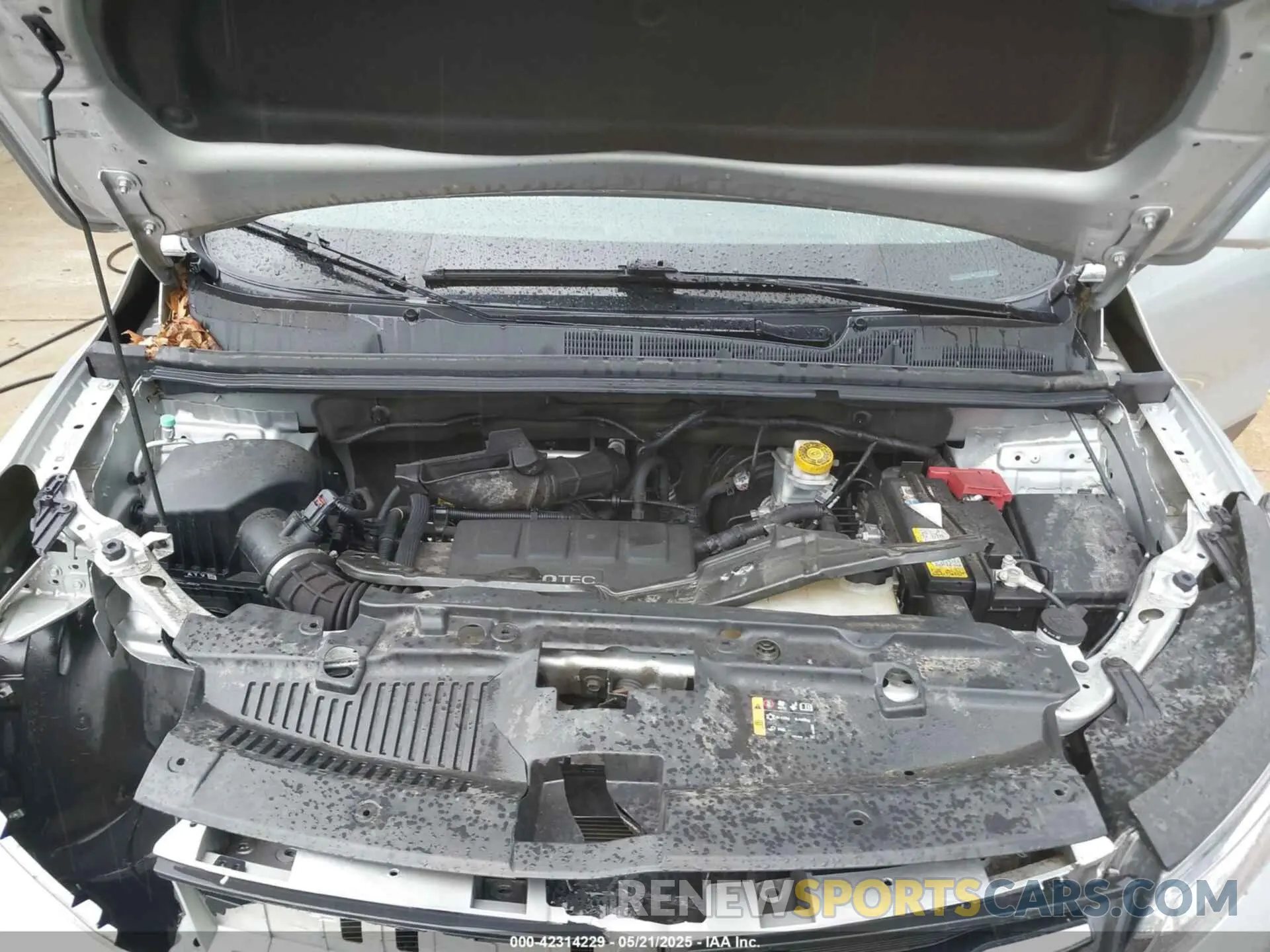 10 Photograph of a damaged car 3GNCJNSB5KL250613 CHEVROLET TRAX 2019