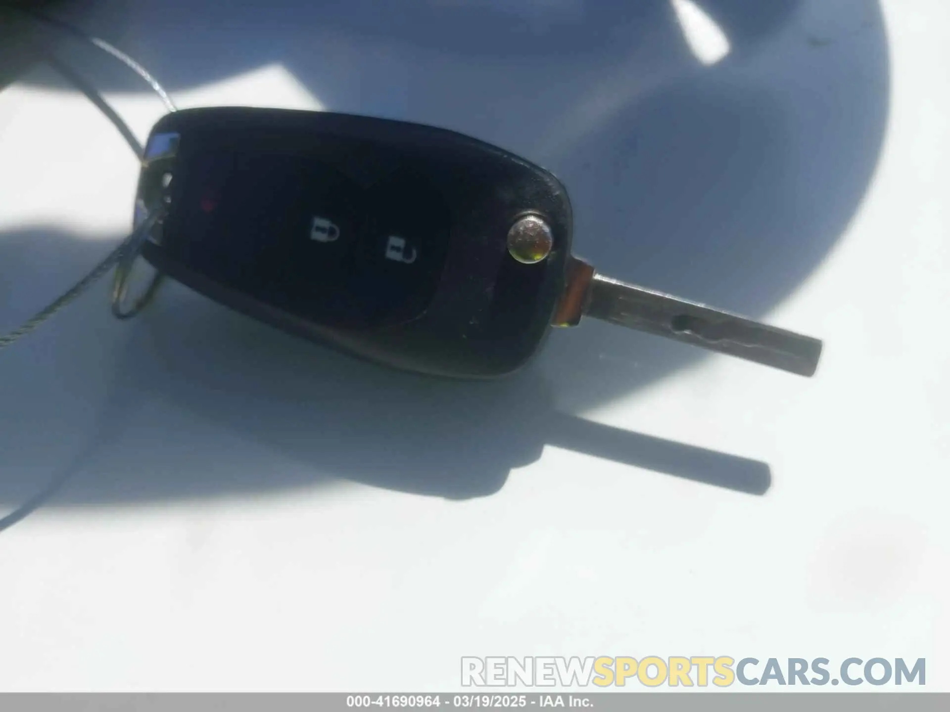11 Photograph of a damaged car 3GNCJNSB5KL275804 CHEVROLET TRAX 2019