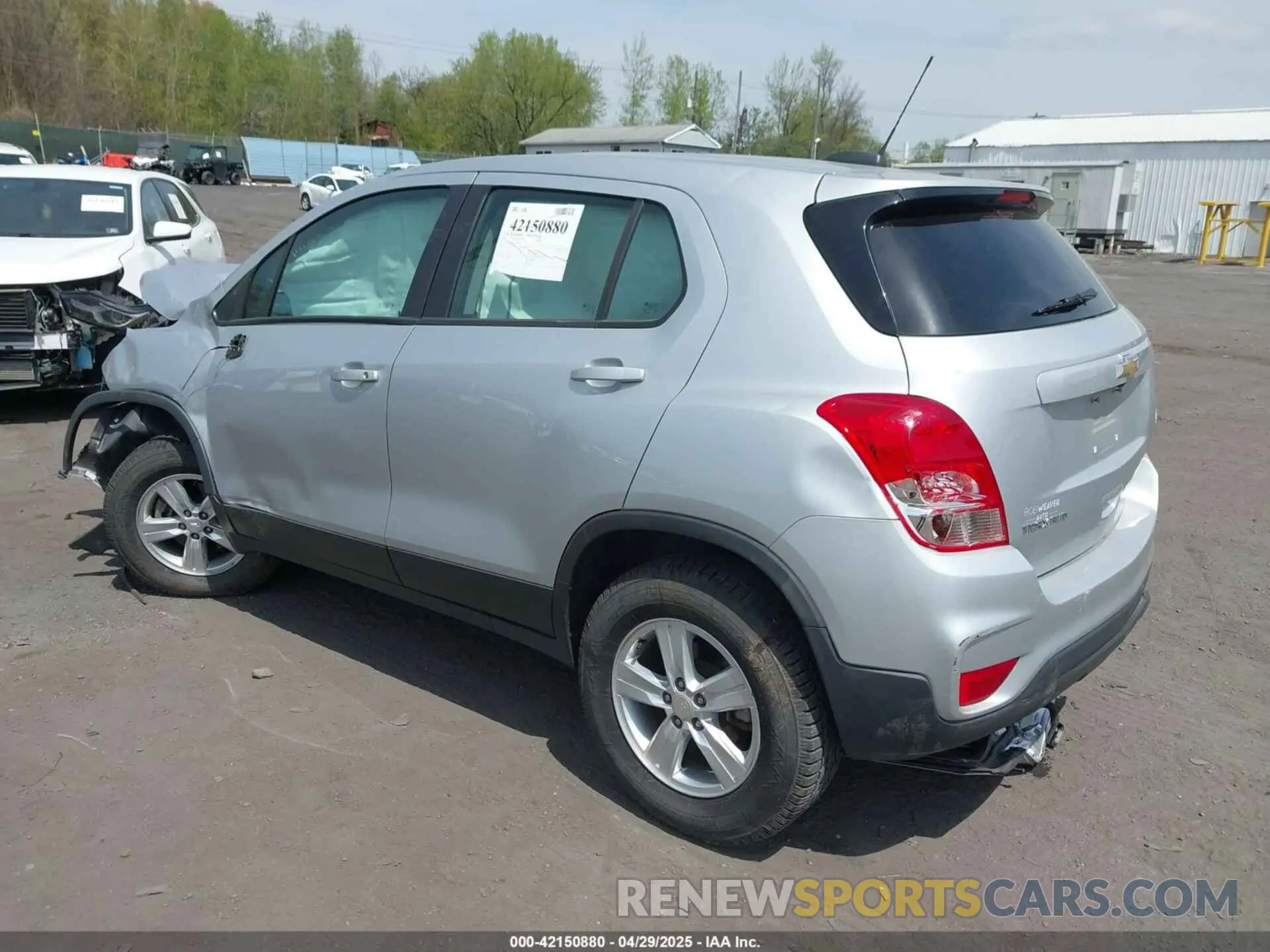 3 Фотография поврежденного автомобиля 3GNCJNSB5KL403992 CHEVROLET TRAX 2019