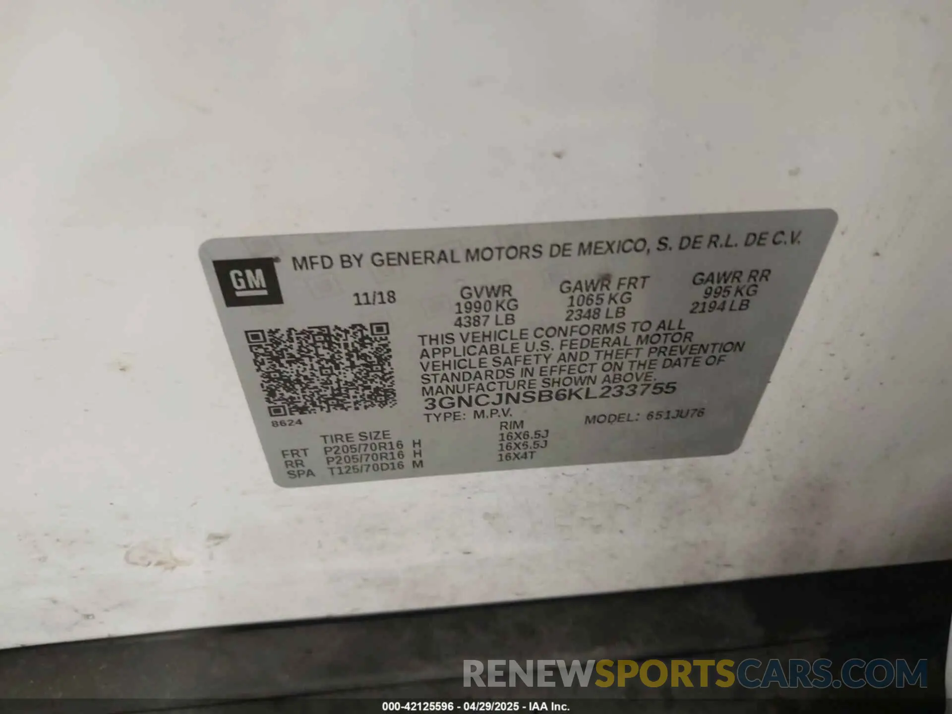9 Photograph of a damaged car 3GNCJNSB6KL233755 CHEVROLET TRAX 2019