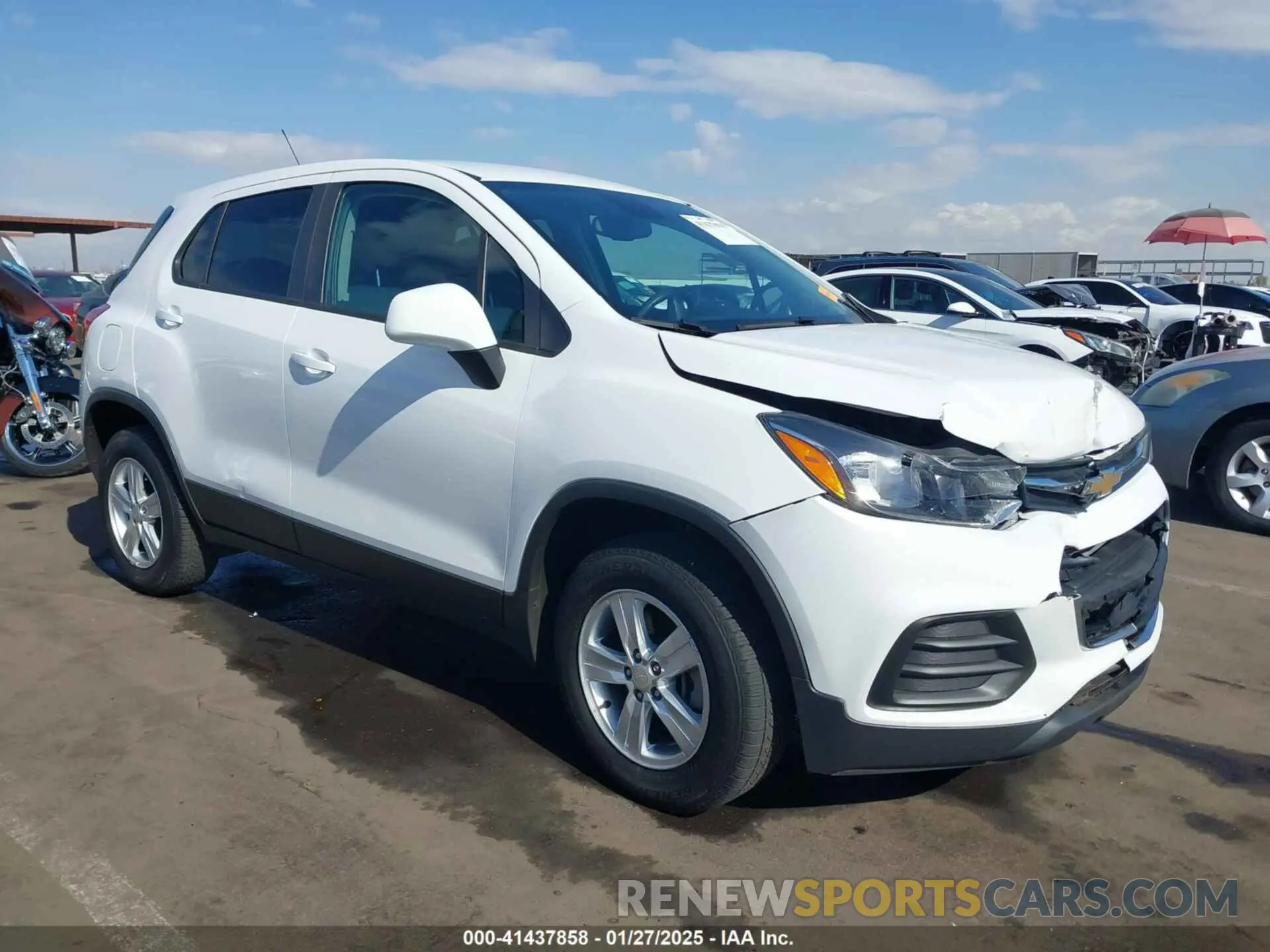 1 Photograph of a damaged car 3GNCJNSB9KL357213 CHEVROLET TRAX 2019