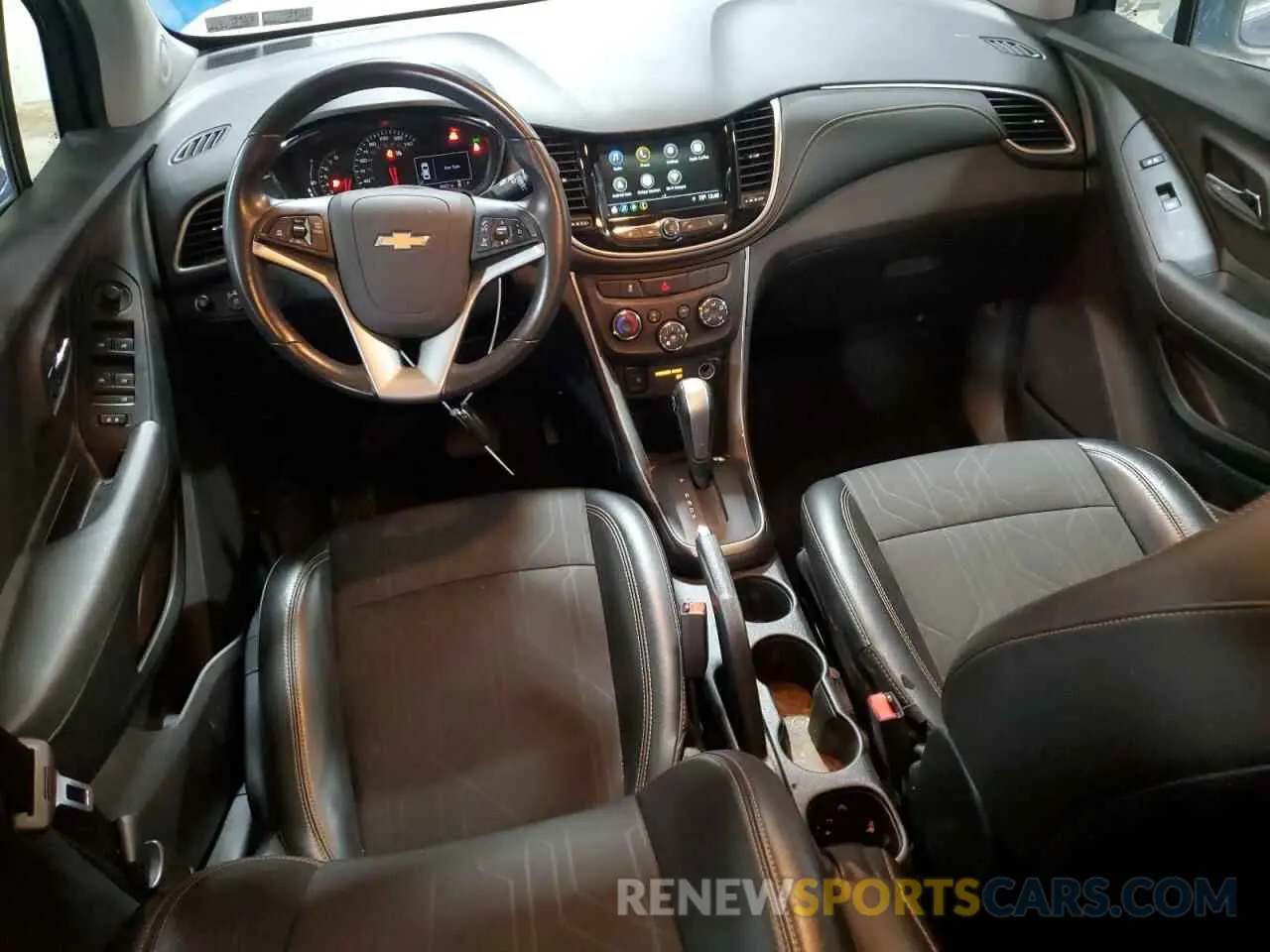 8 Photograph of a damaged car 3GNCJPSB0KL166033 CHEVROLET TRAX 2019