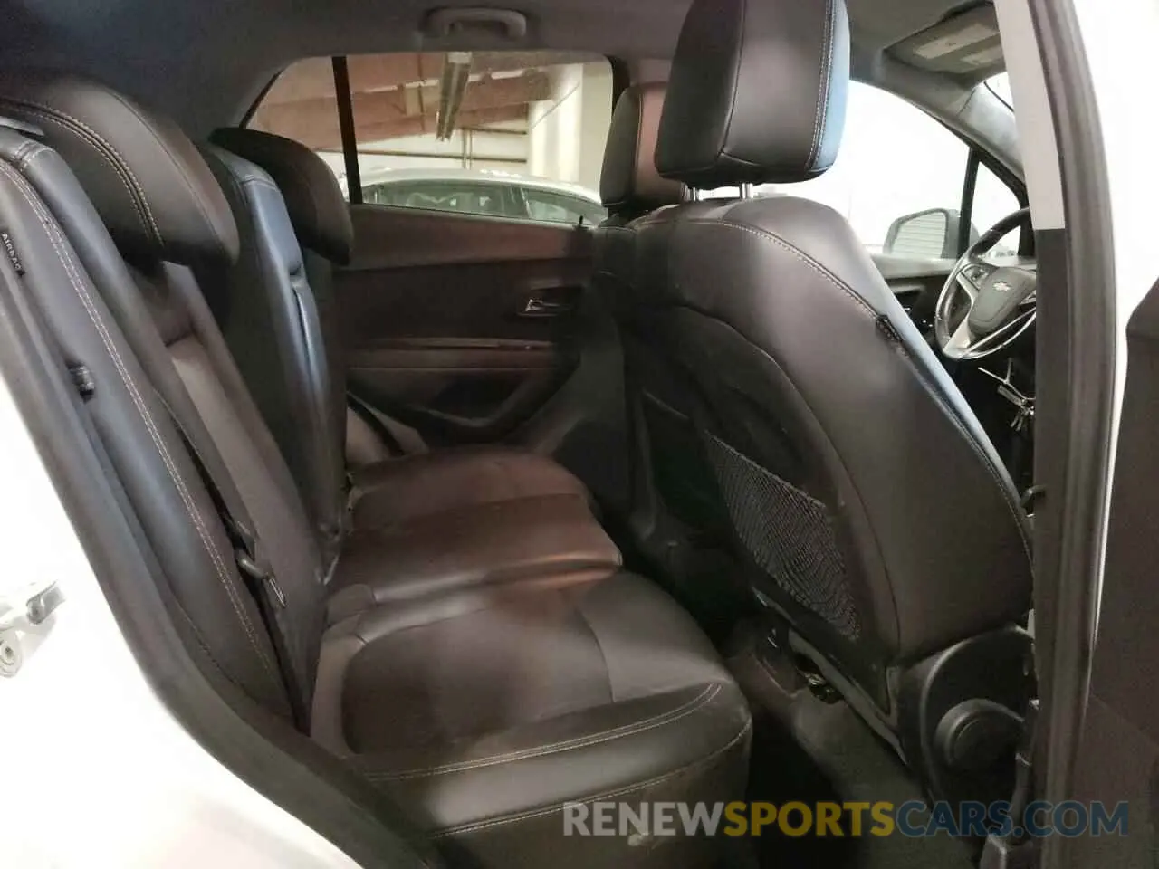 11 Фотография поврежденного автомобиля 3GNCJPSB0KL224187 CHEVROLET TRAX 2019