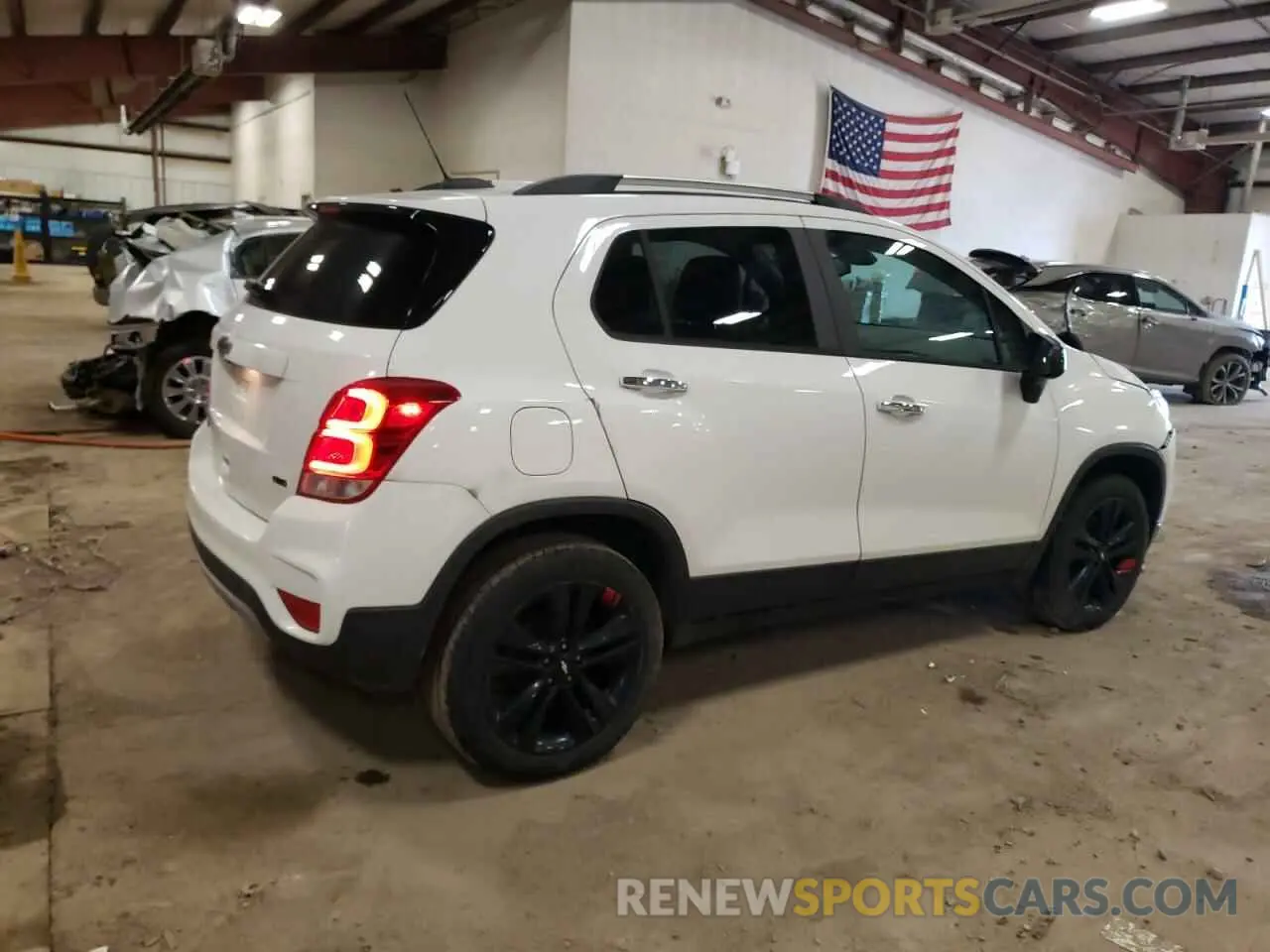 3 Фотография поврежденного автомобиля 3GNCJPSB0KL224187 CHEVROLET TRAX 2019