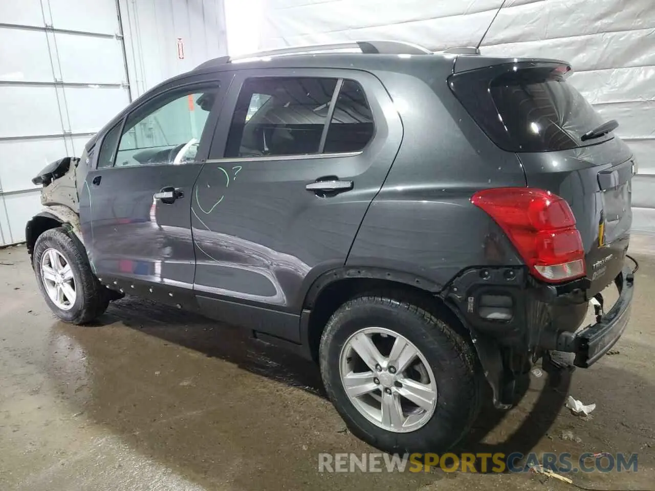 2 Photograph of a damaged car 3GNCJPSB0KL310566 CHEVROLET TRAX 2019