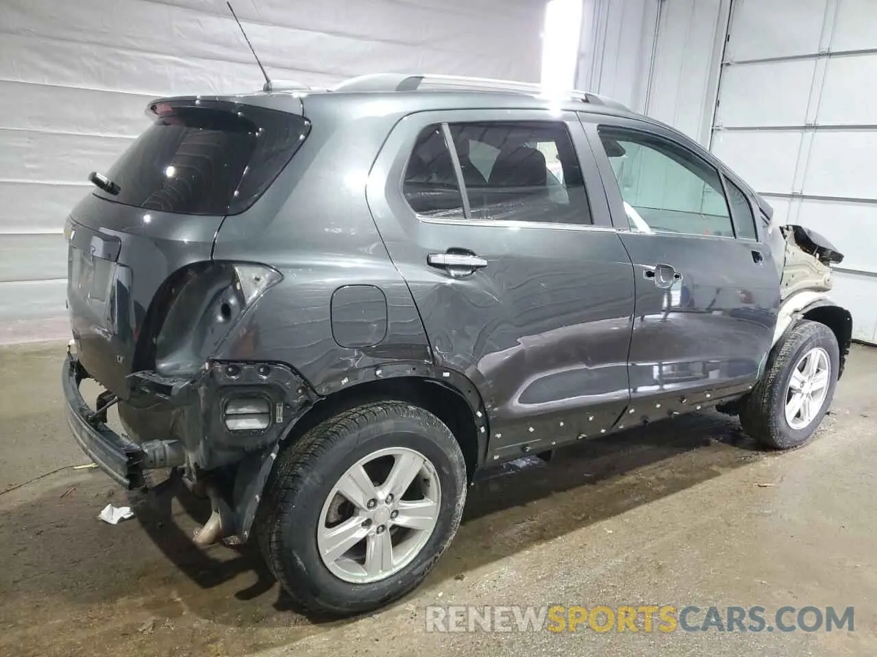 3 Photograph of a damaged car 3GNCJPSB0KL310566 CHEVROLET TRAX 2019
