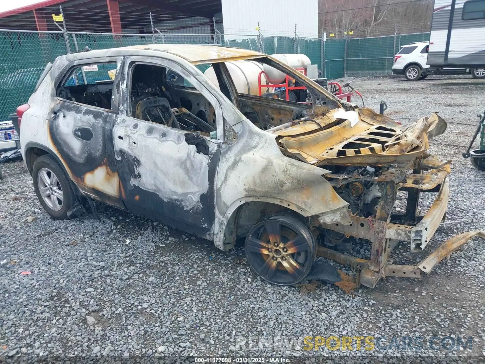 1 Photograph of a damaged car 3GNCJPSB1KL219211 CHEVROLET TRAX 2019