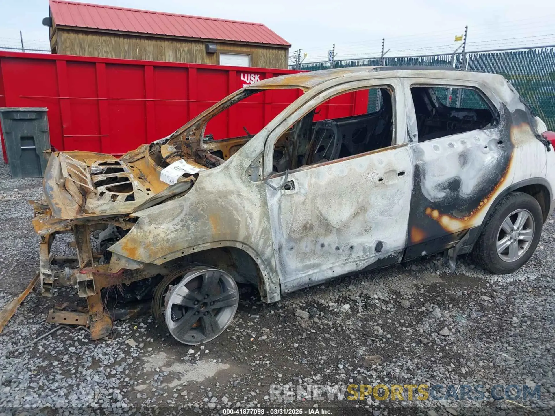 6 Photograph of a damaged car 3GNCJPSB1KL219211 CHEVROLET TRAX 2019