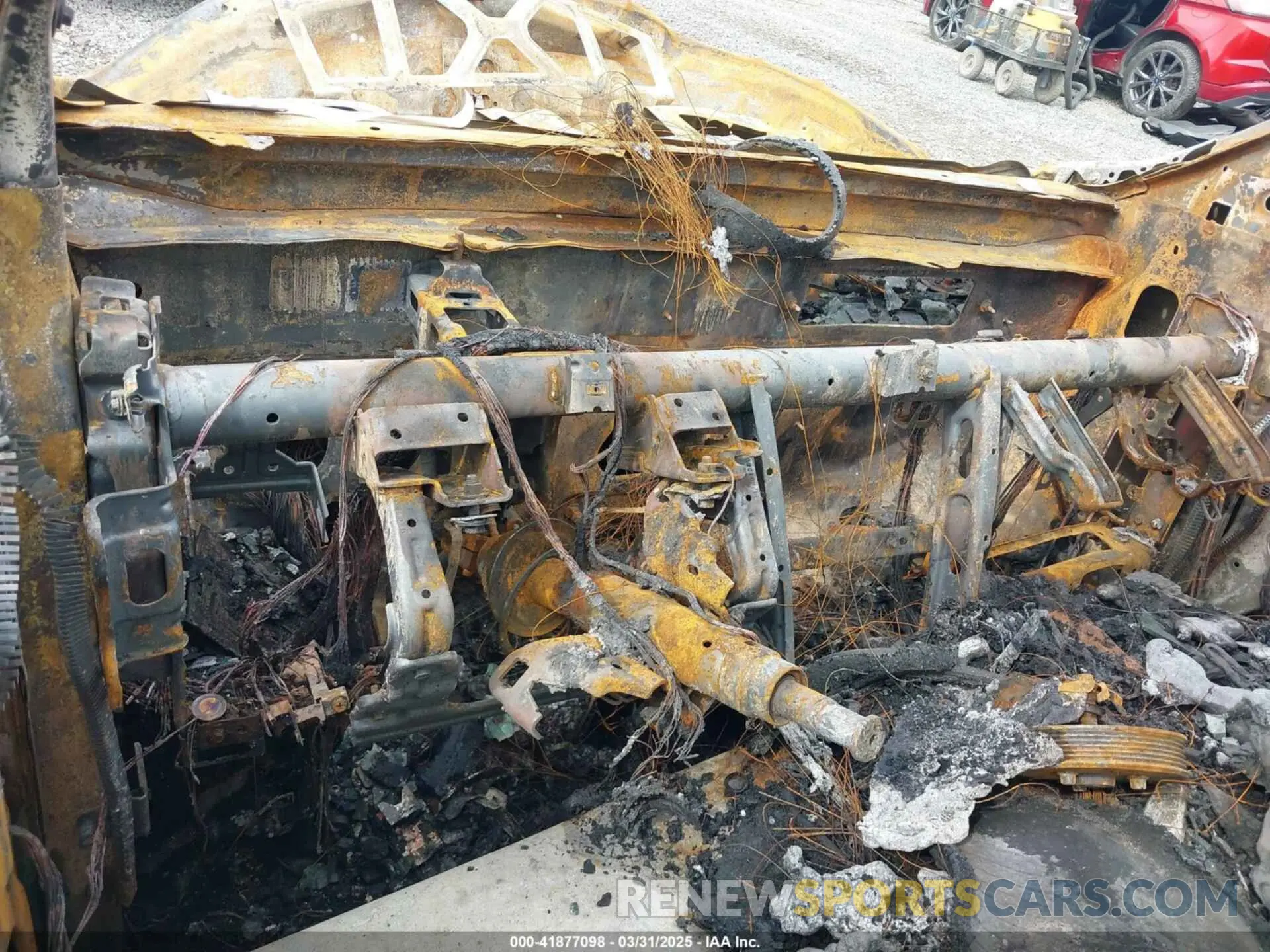 7 Photograph of a damaged car 3GNCJPSB1KL219211 CHEVROLET TRAX 2019