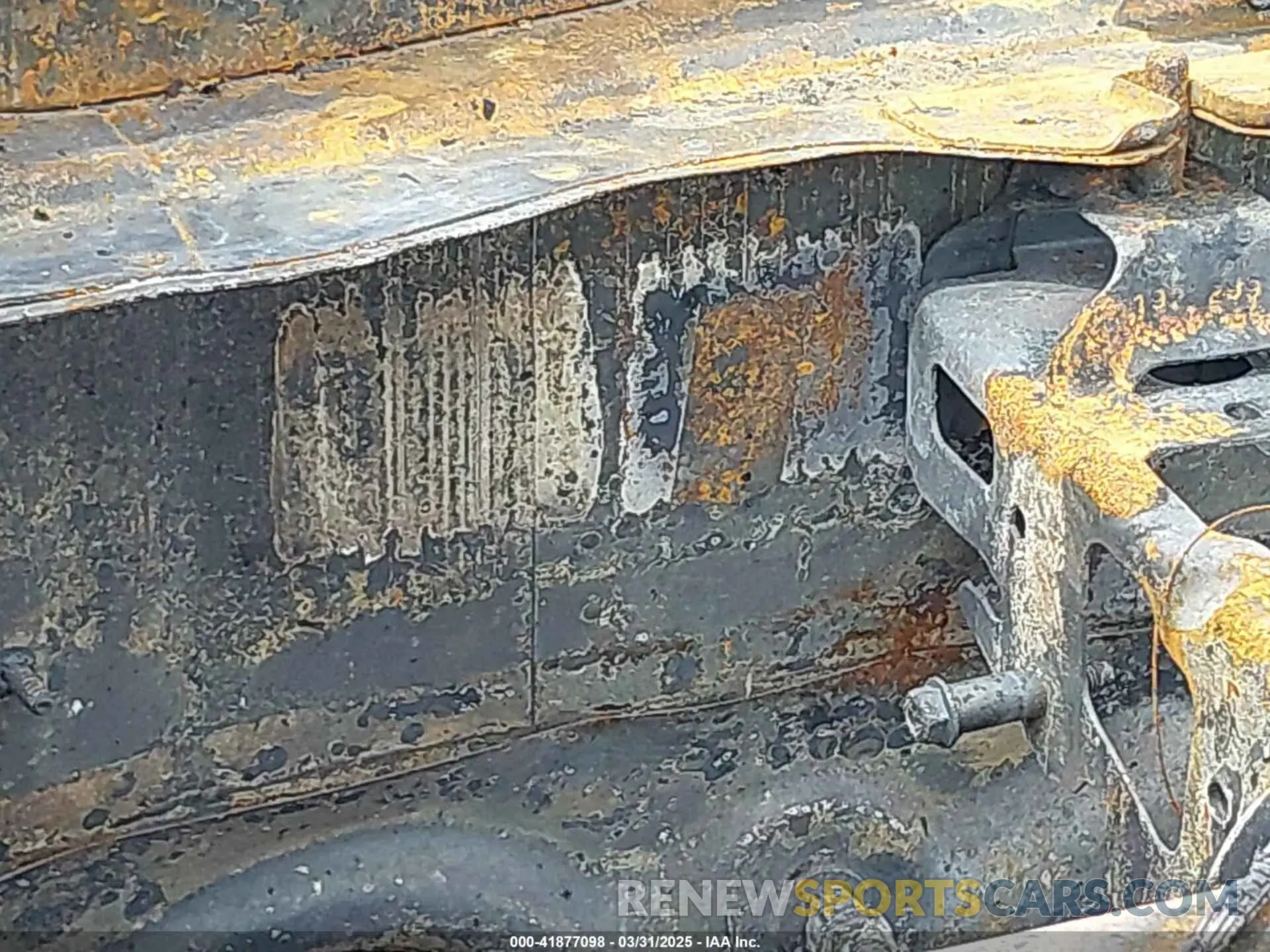 9 Photograph of a damaged car 3GNCJPSB1KL219211 CHEVROLET TRAX 2019