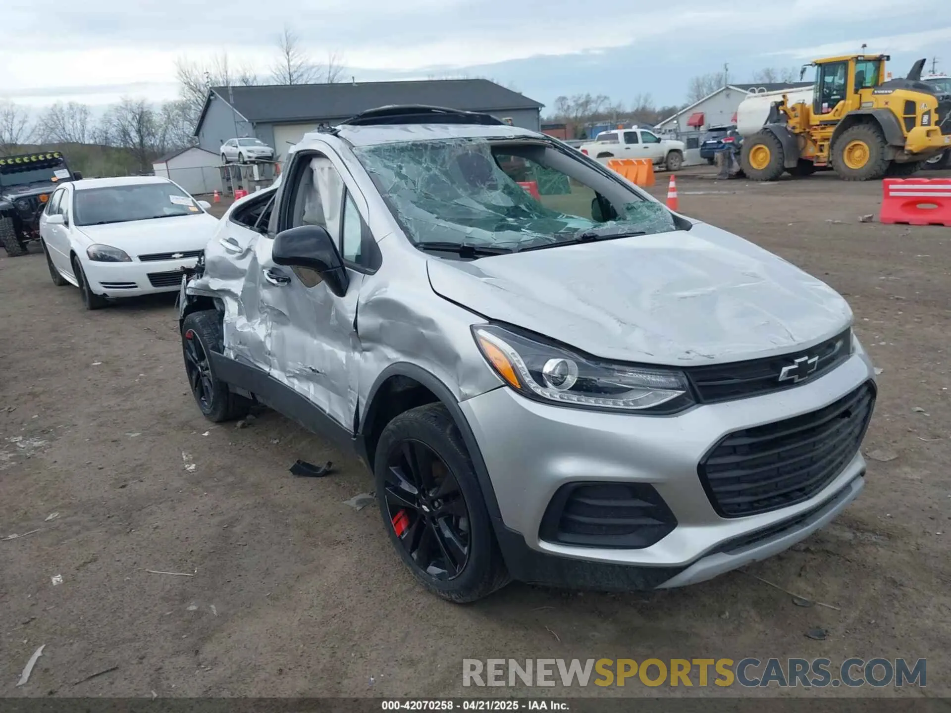 1 Фотография поврежденного автомобиля 3GNCJPSB1KL341857 CHEVROLET TRAX 2019