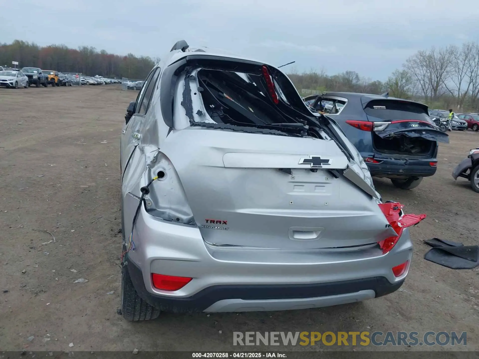 16 Фотография поврежденного автомобиля 3GNCJPSB1KL341857 CHEVROLET TRAX 2019