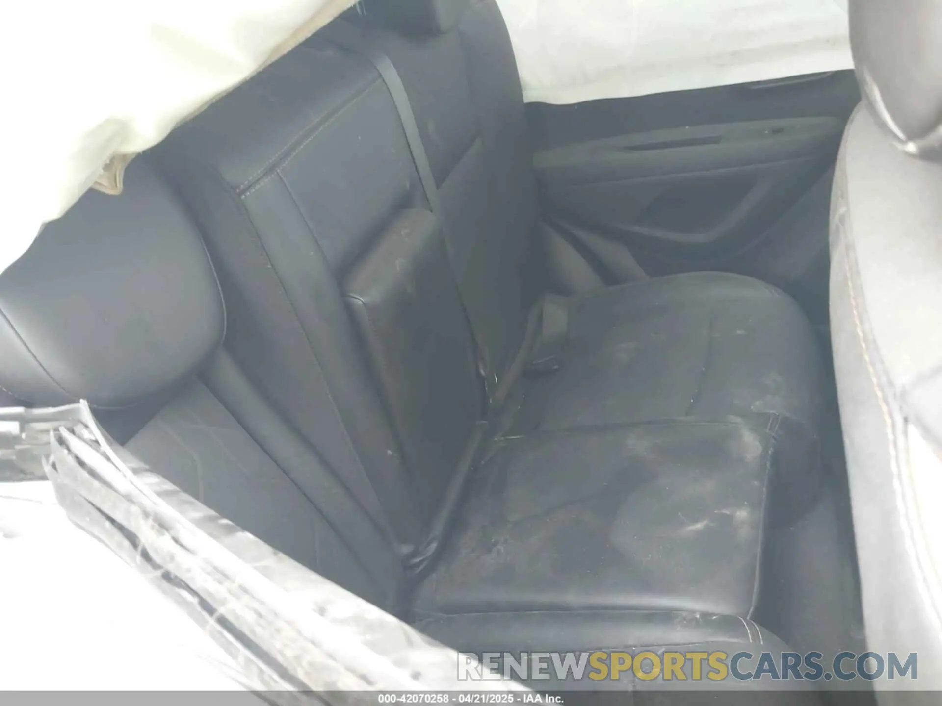 8 Фотография поврежденного автомобиля 3GNCJPSB1KL341857 CHEVROLET TRAX 2019