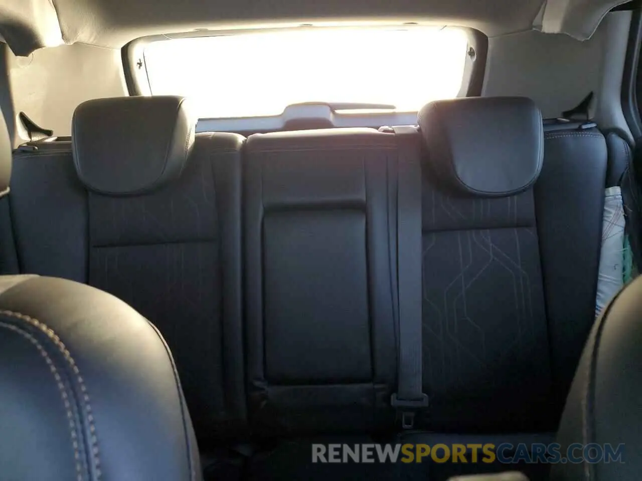 10 Фотография поврежденного автомобиля 3GNCJPSB1KL382604 CHEVROLET TRAX 2019