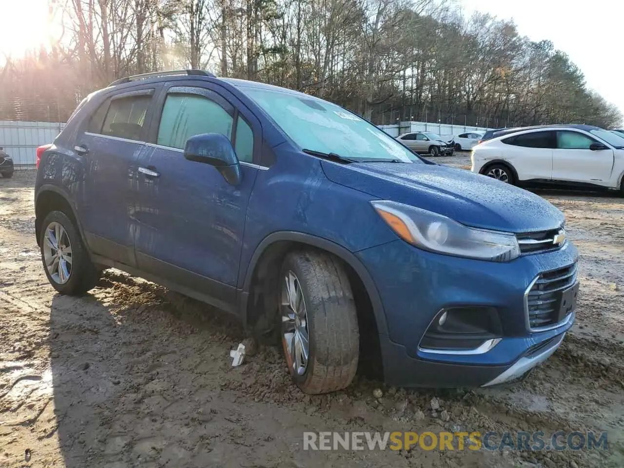 4 Фотография поврежденного автомобиля 3GNCJPSB1KL382604 CHEVROLET TRAX 2019