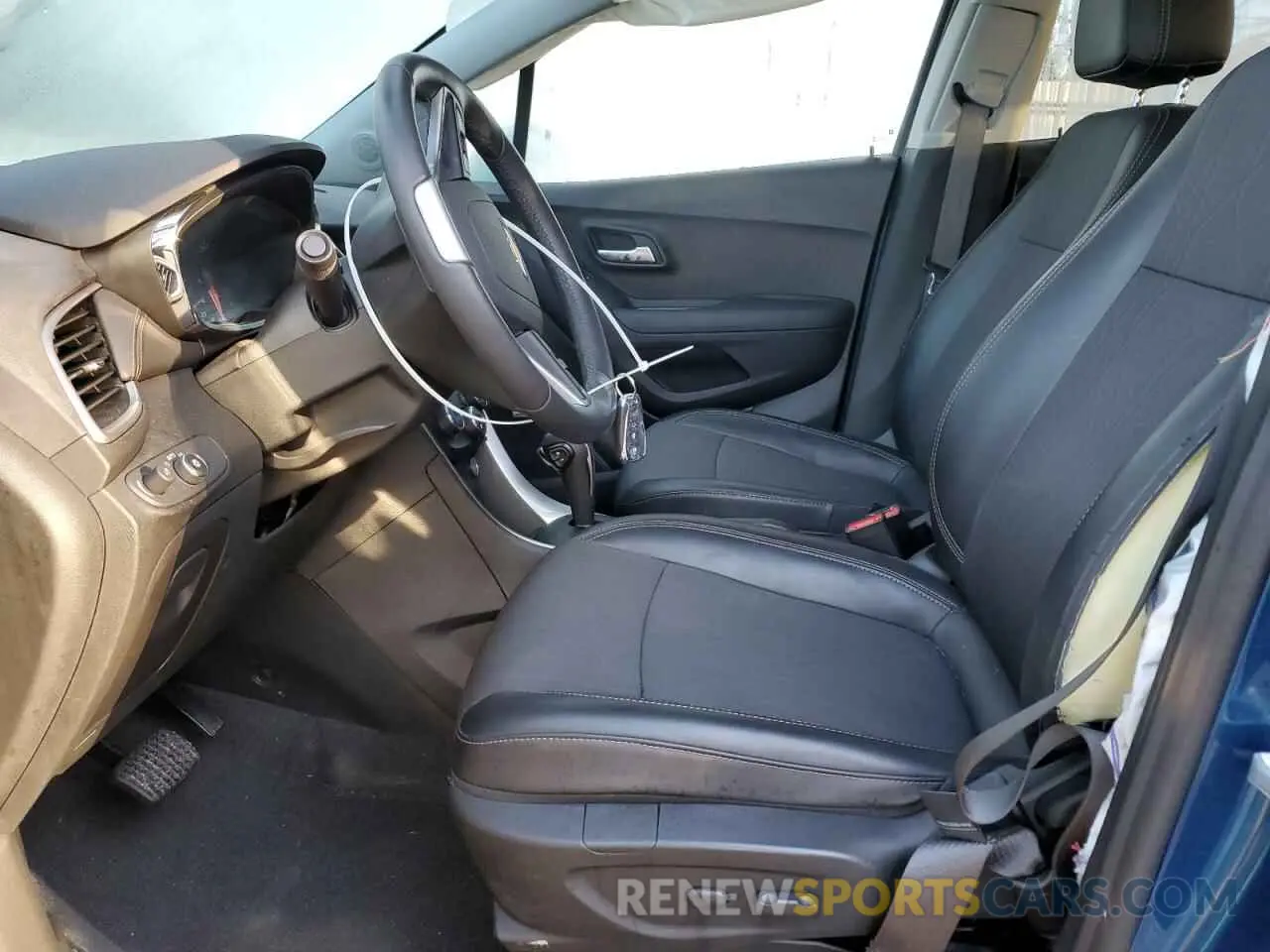 7 Фотография поврежденного автомобиля 3GNCJPSB1KL382604 CHEVROLET TRAX 2019