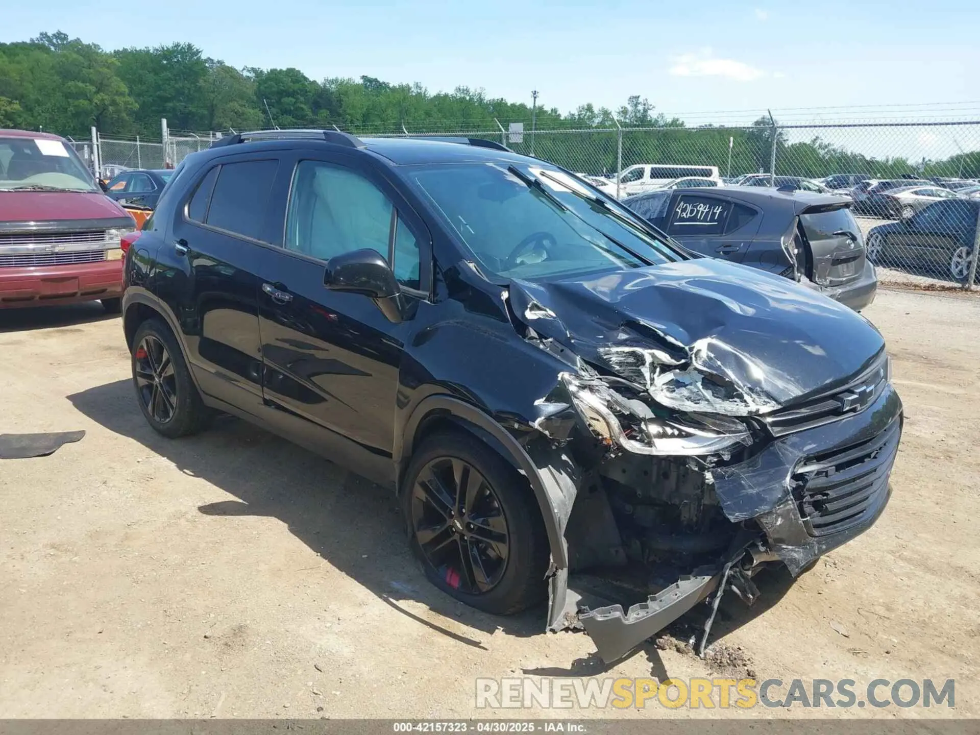 1 Photograph of a damaged car 3GNCJPSB2KL255439 CHEVROLET TRAX 2019