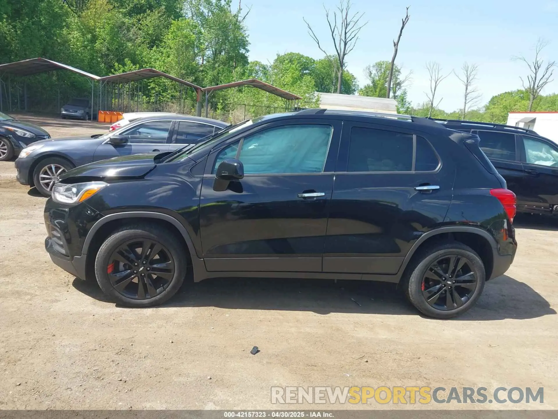 14 Photograph of a damaged car 3GNCJPSB2KL255439 CHEVROLET TRAX 2019