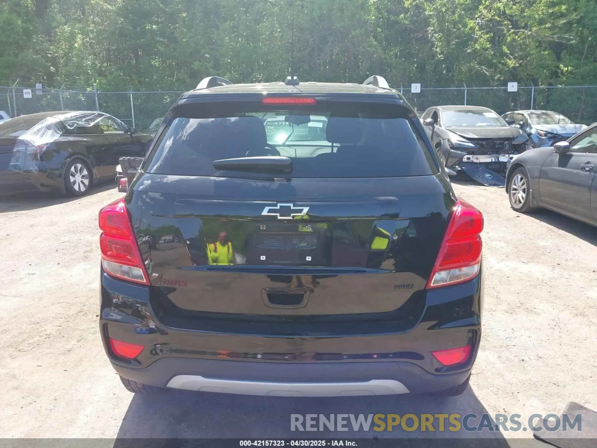 16 Photograph of a damaged car 3GNCJPSB2KL255439 CHEVROLET TRAX 2019