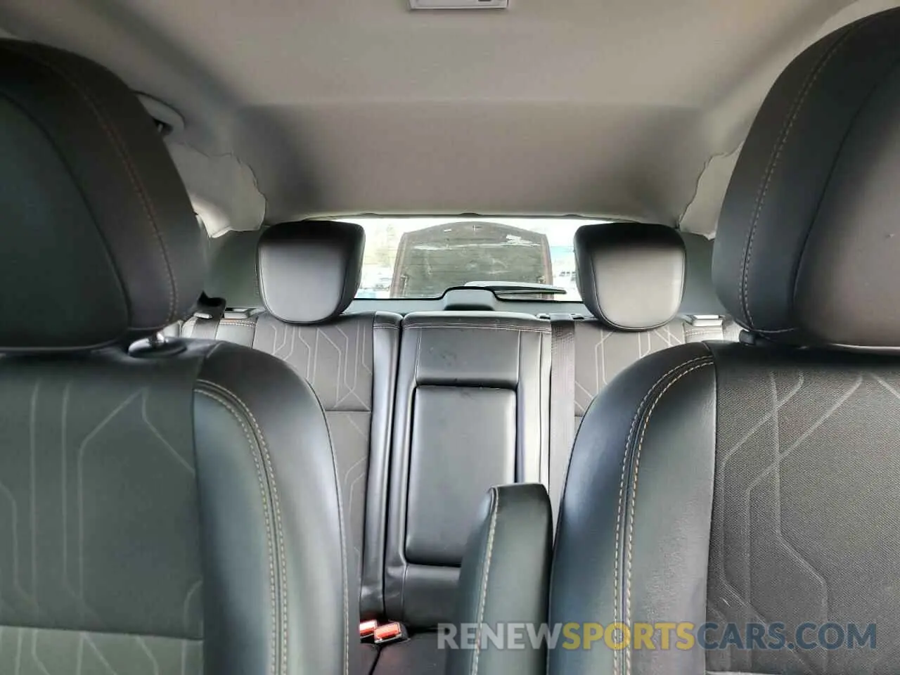 10 Photograph of a damaged car 3GNCJPSB2KL258440 CHEVROLET TRAX 2019