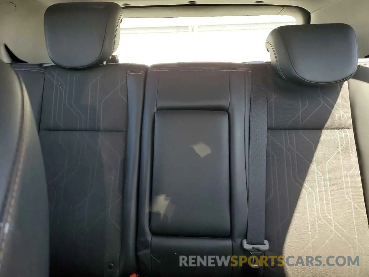 10 Photograph of a damaged car 3GNCJPSB4KL218134 CHEVROLET TRAX 2019