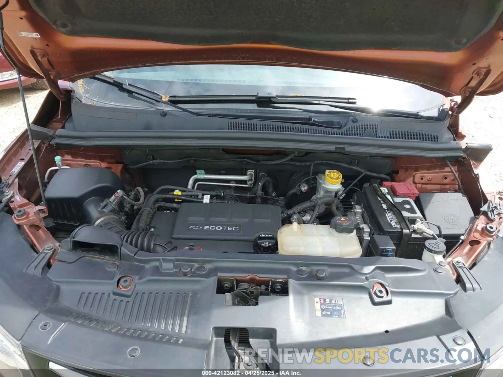 10 Фотография поврежденного автомобиля 3GNCJPSB4KL236360 CHEVROLET TRAX 2019