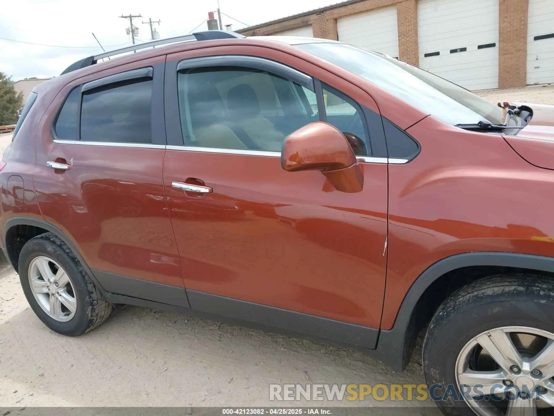 13 Фотография поврежденного автомобиля 3GNCJPSB4KL236360 CHEVROLET TRAX 2019