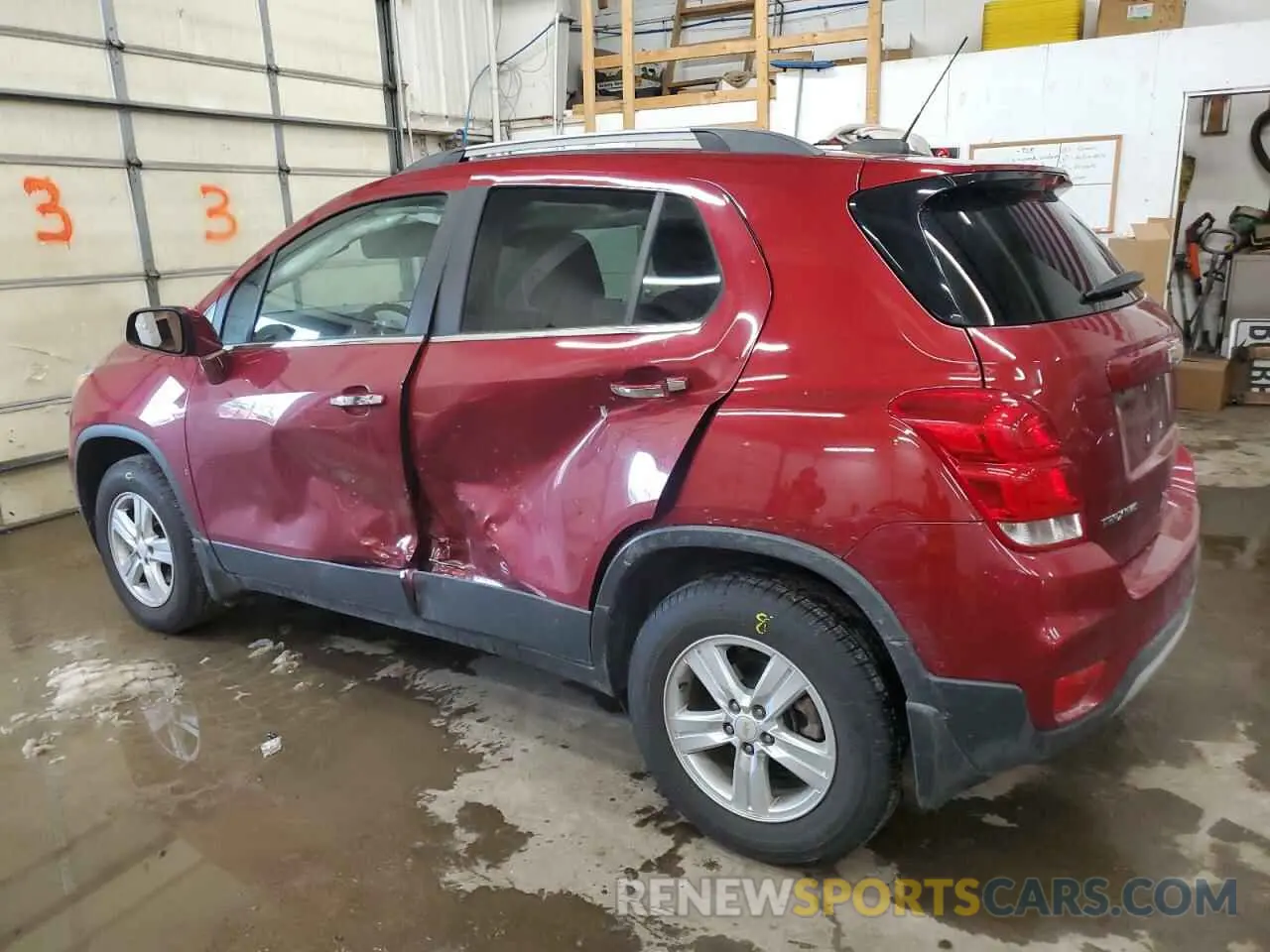 2 Photograph of a damaged car 3GNCJPSB5KL172068 CHEVROLET TRAX 2019