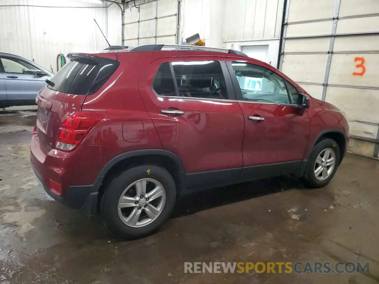3 Photograph of a damaged car 3GNCJPSB5KL172068 CHEVROLET TRAX 2019