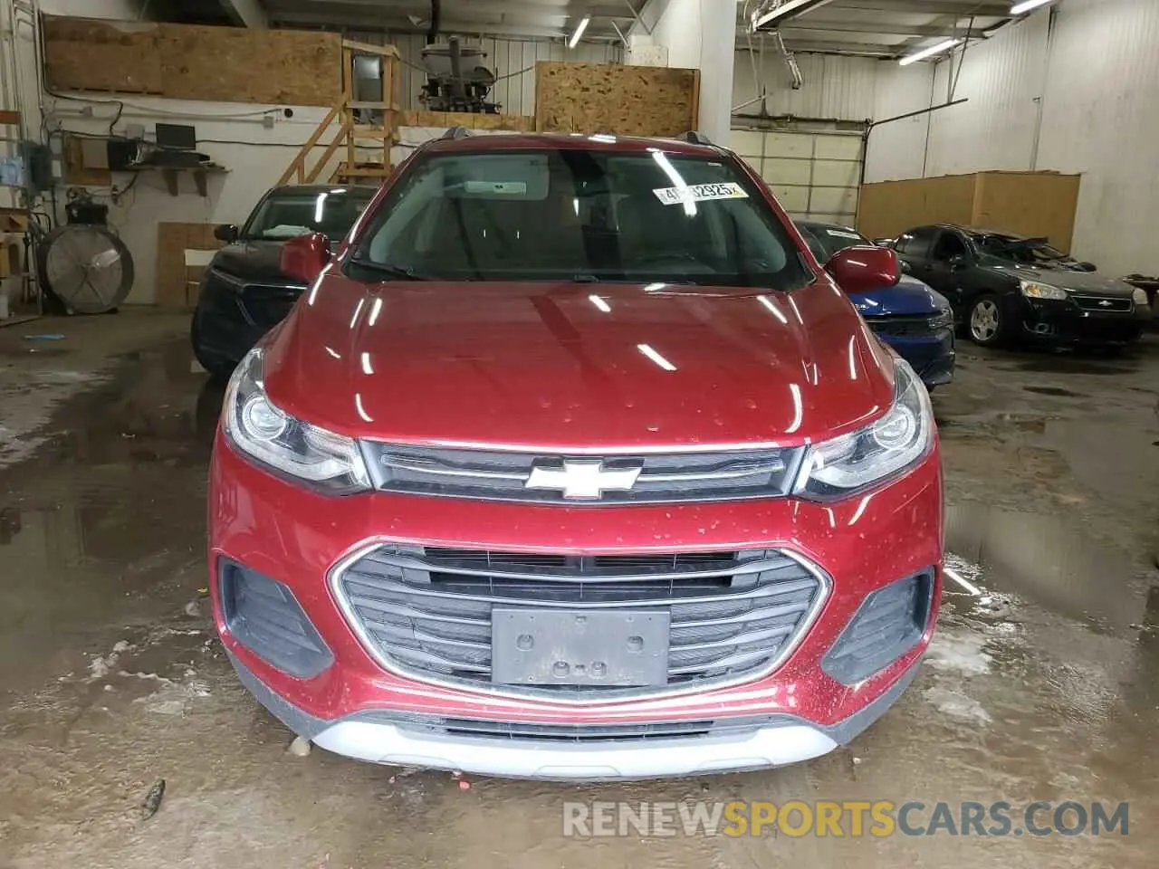 5 Photograph of a damaged car 3GNCJPSB5KL172068 CHEVROLET TRAX 2019