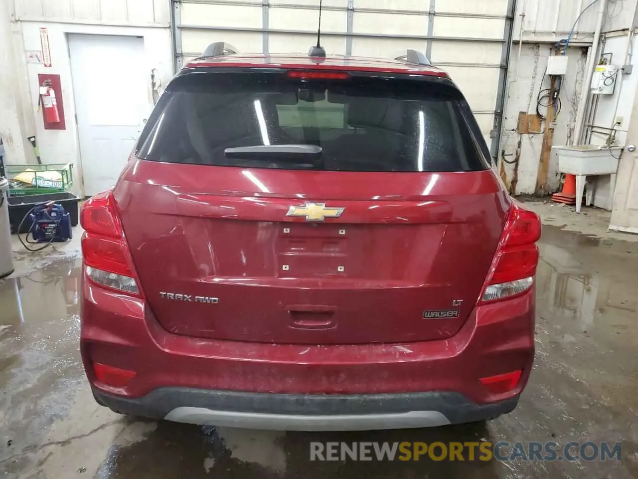 6 Photograph of a damaged car 3GNCJPSB5KL172068 CHEVROLET TRAX 2019