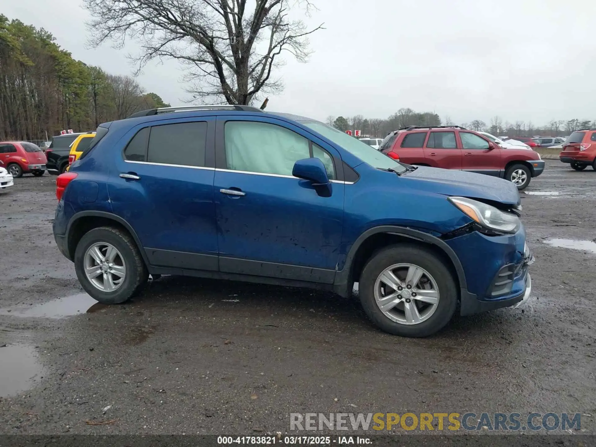 13 Photograph of a damaged car 3GNCJPSB6KL337318 CHEVROLET TRAX 2019