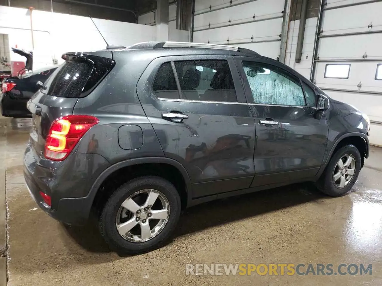 3 Фотография поврежденного автомобиля 3GNCJPSB6KL387393 CHEVROLET TRAX 2019
