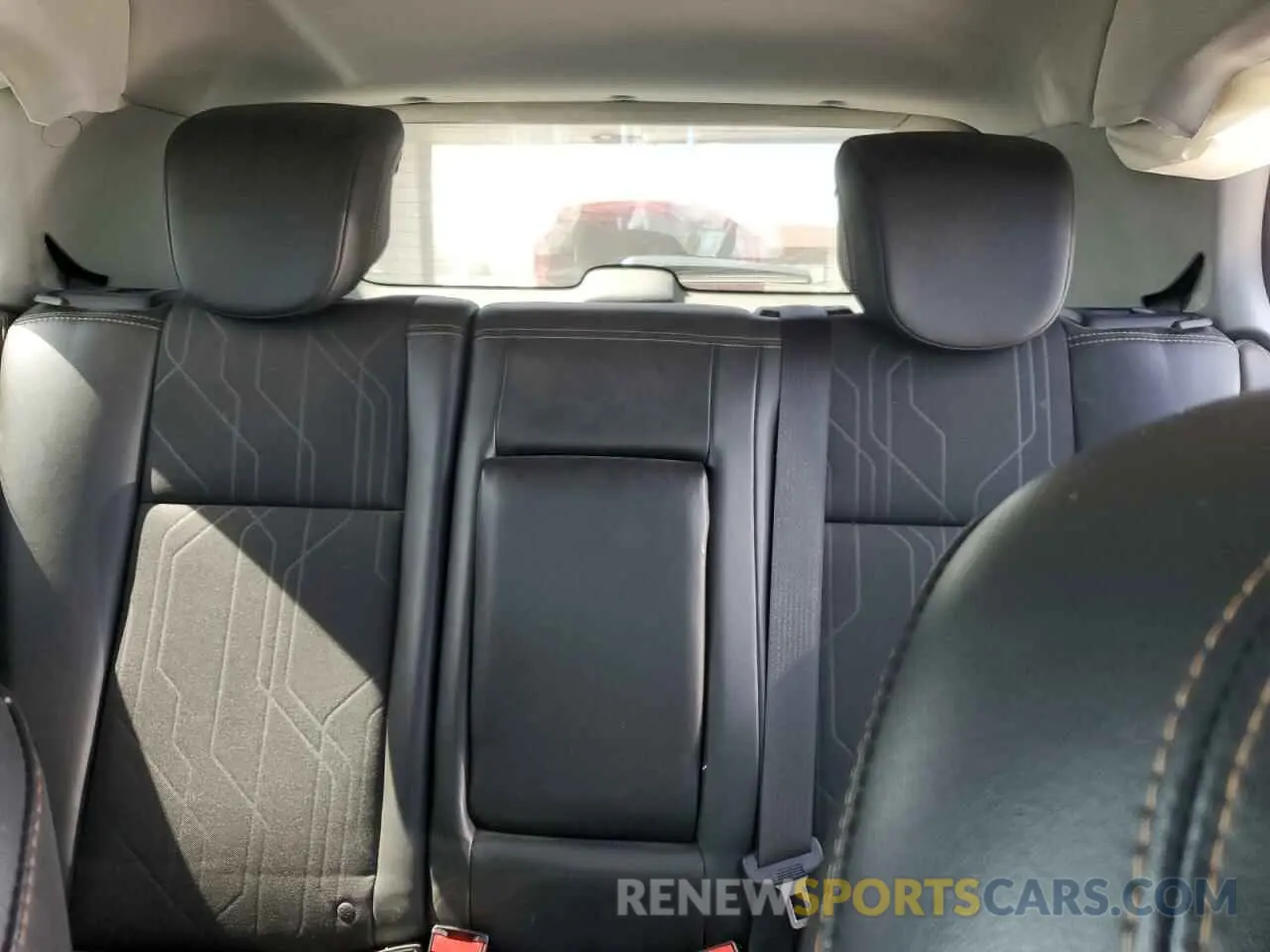 10 Photograph of a damaged car 3GNCJPSB7KL122143 CHEVROLET TRAX 2019