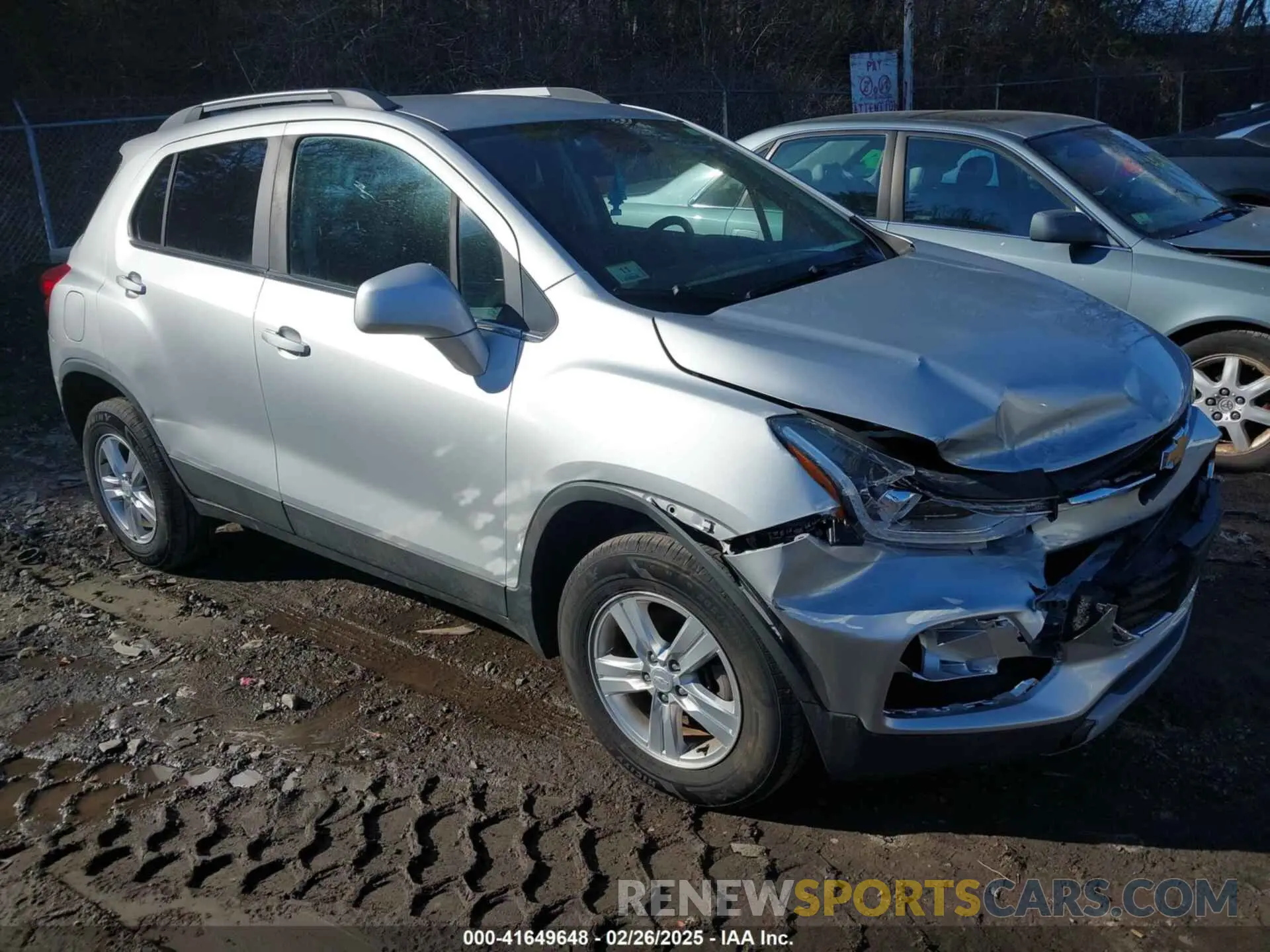 1 Photograph of a damaged car 3GNCJPSB7KL257526 CHEVROLET TRAX 2019
