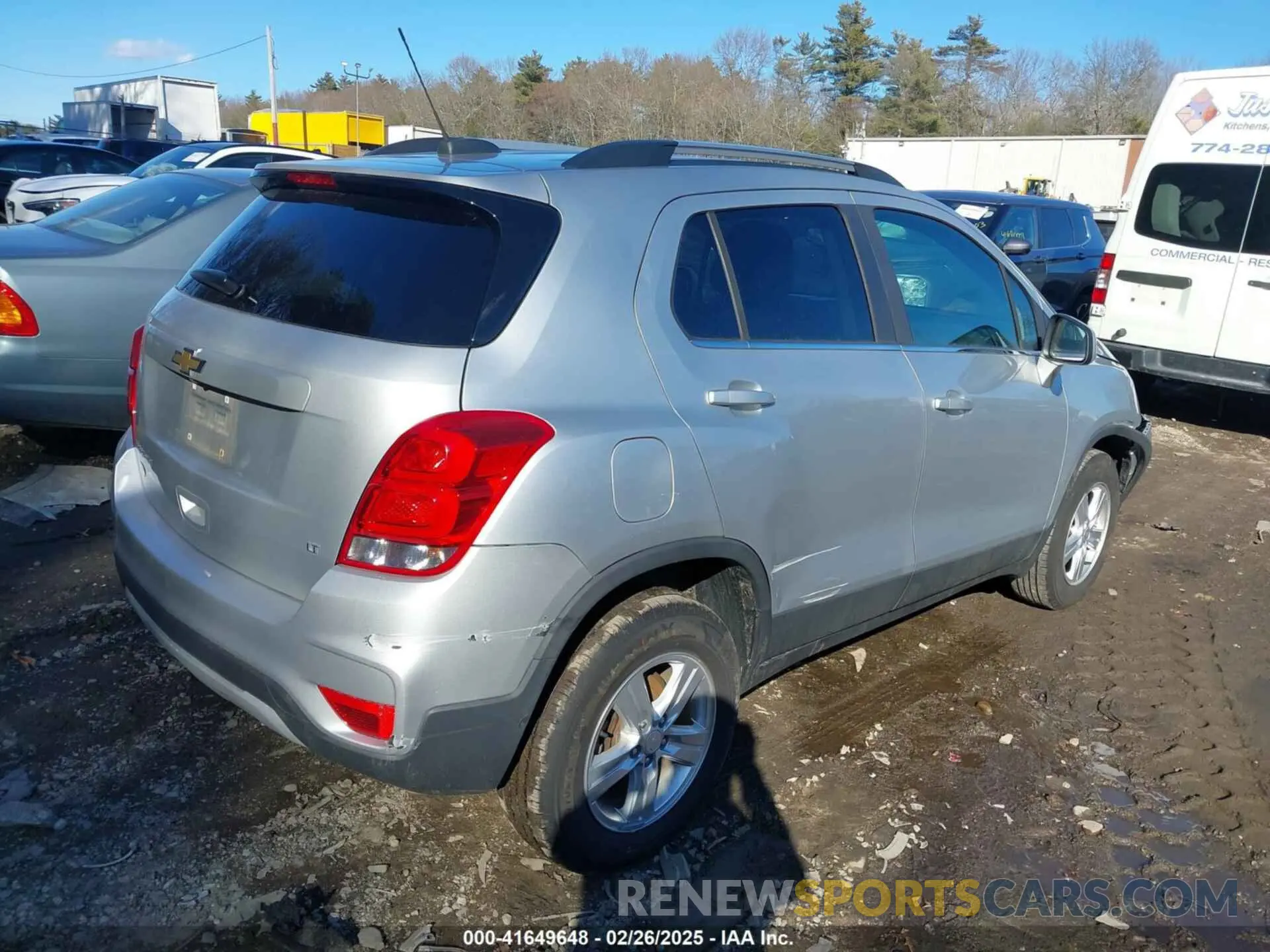 4 Photograph of a damaged car 3GNCJPSB7KL257526 CHEVROLET TRAX 2019