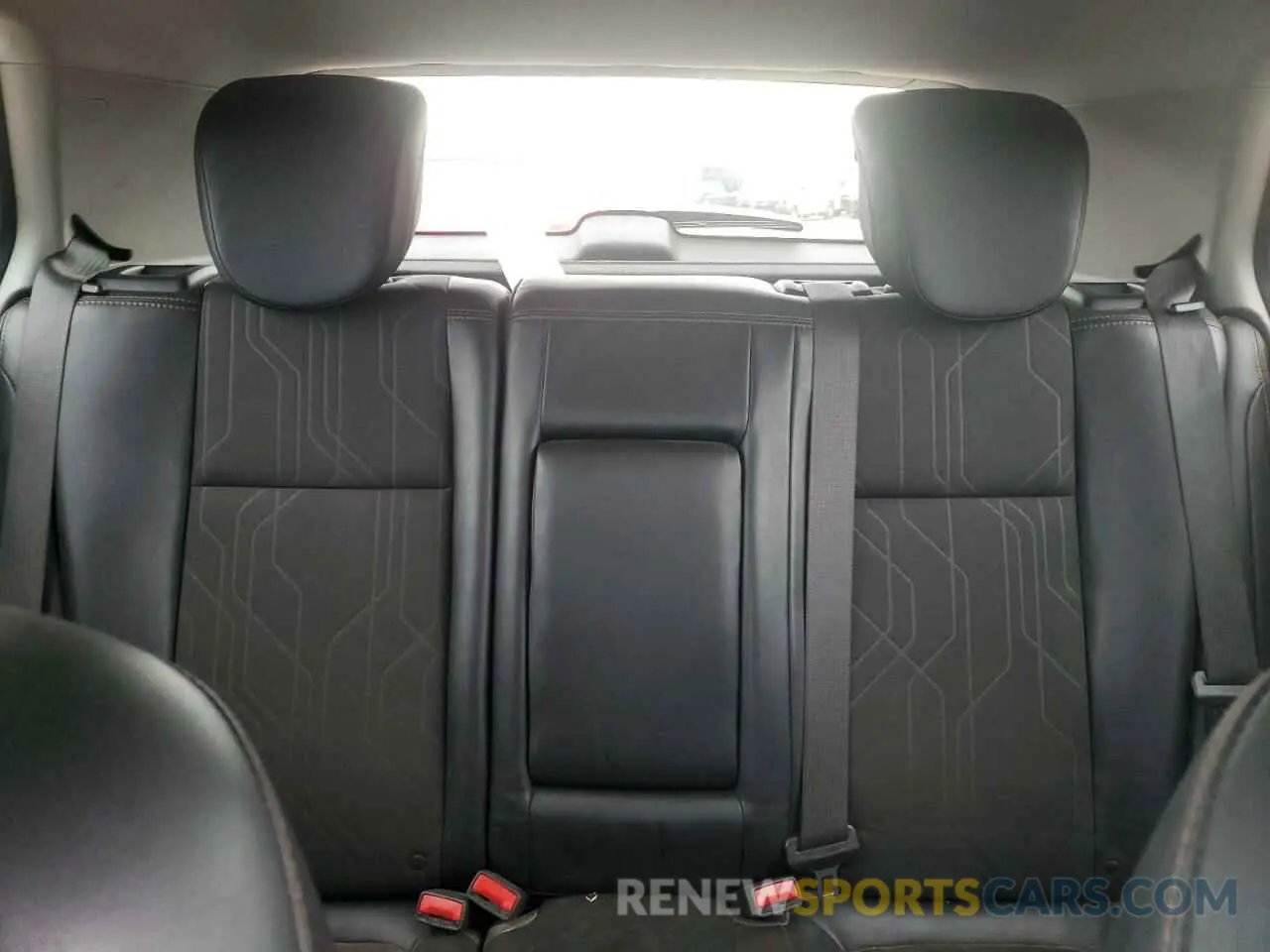 10 Photograph of a damaged car 3GNCJPSB7KL311889 CHEVROLET TRAX 2019