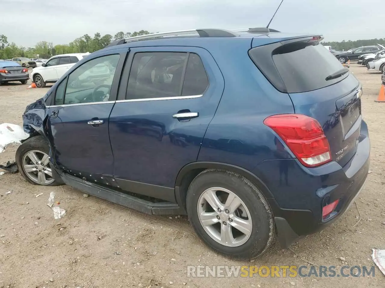 2 Photograph of a damaged car 3GNCJPSB7KL311889 CHEVROLET TRAX 2019