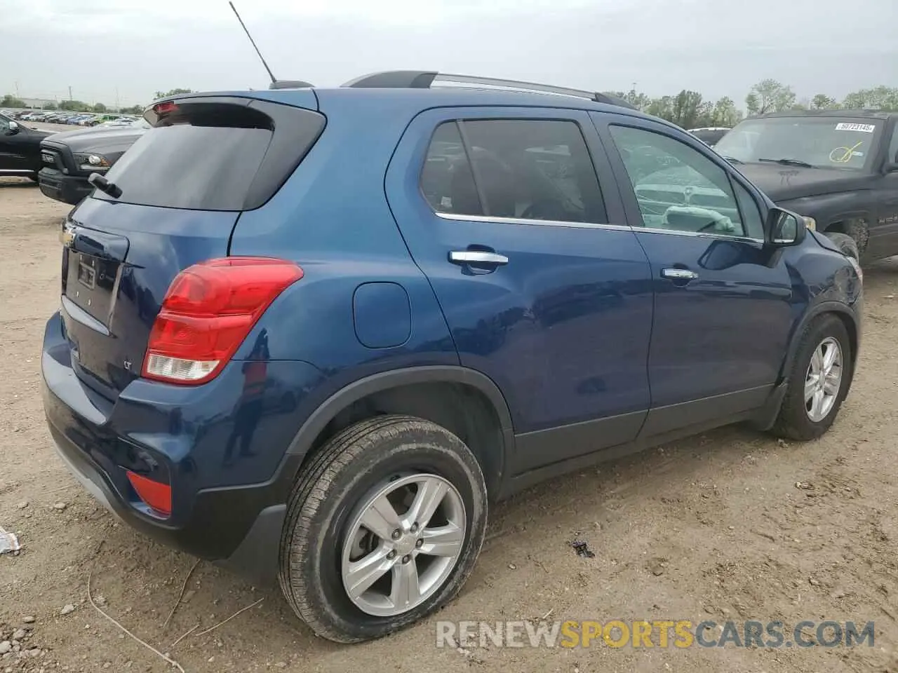 3 Photograph of a damaged car 3GNCJPSB7KL311889 CHEVROLET TRAX 2019