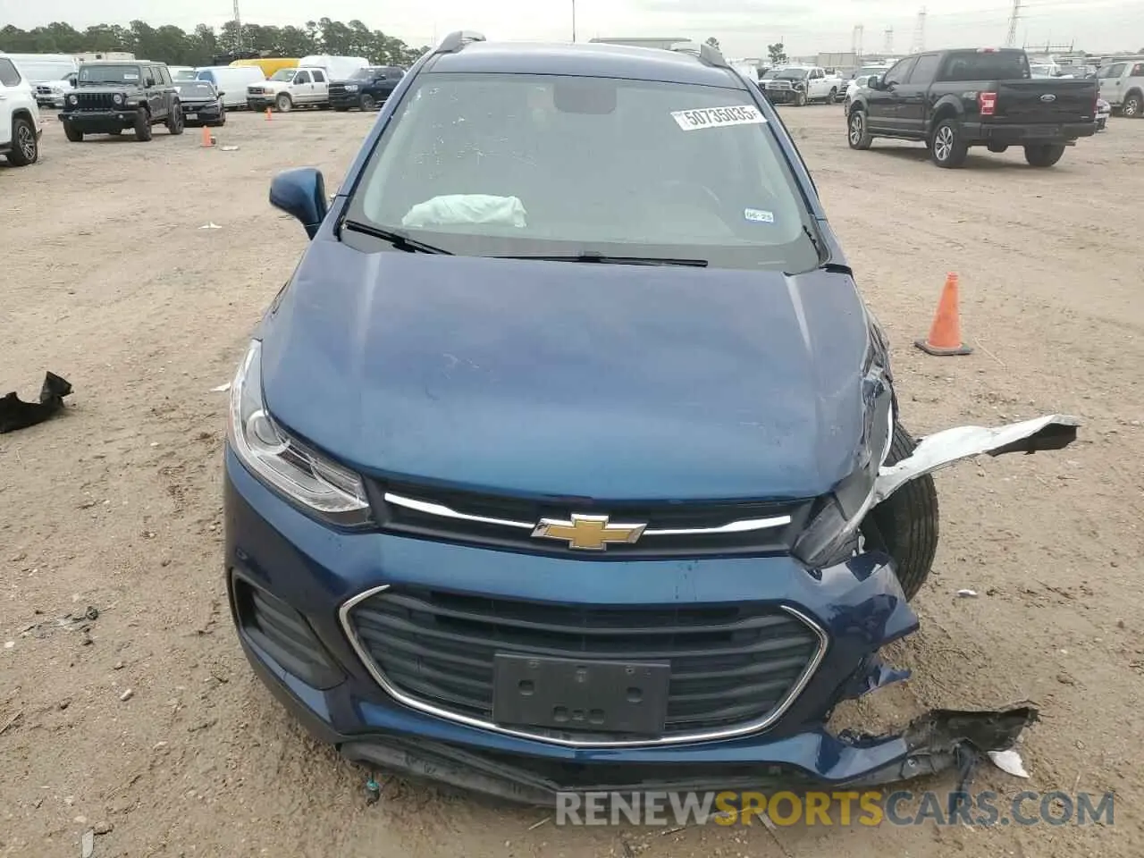 5 Photograph of a damaged car 3GNCJPSB7KL311889 CHEVROLET TRAX 2019