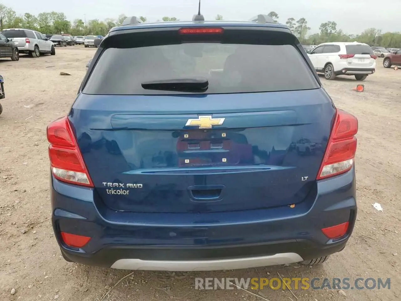 6 Photograph of a damaged car 3GNCJPSB7KL311889 CHEVROLET TRAX 2019