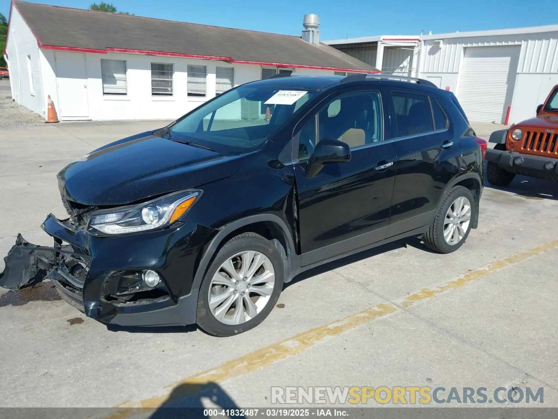 2 Photograph of a damaged car 3GNCJRSB9KL192318 CHEVROLET TRAX 2019