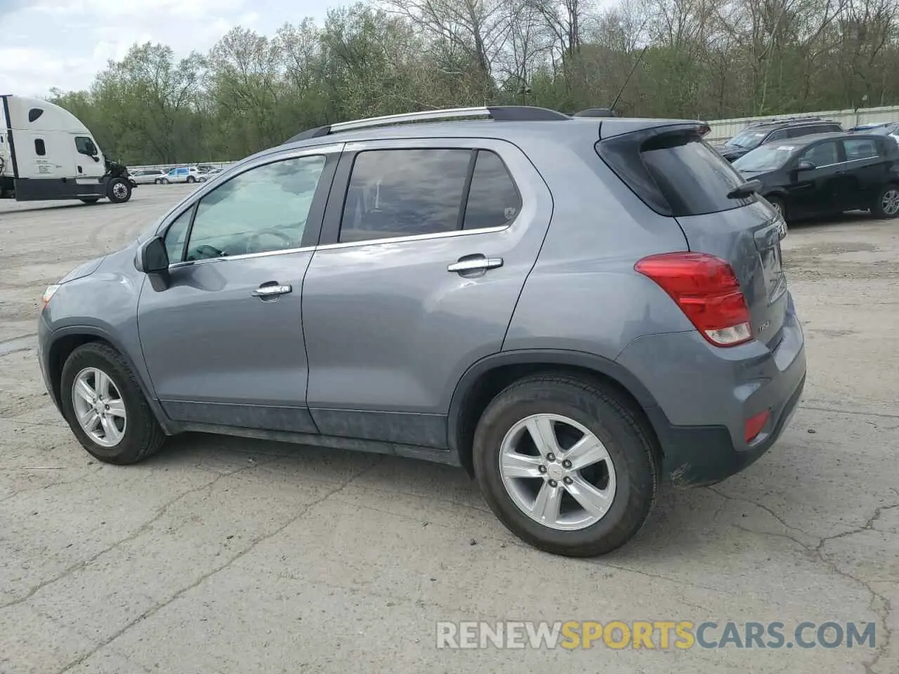 2 Фотография поврежденного автомобиля KL7CJLSB0KB719229 CHEVROLET TRAX 2019