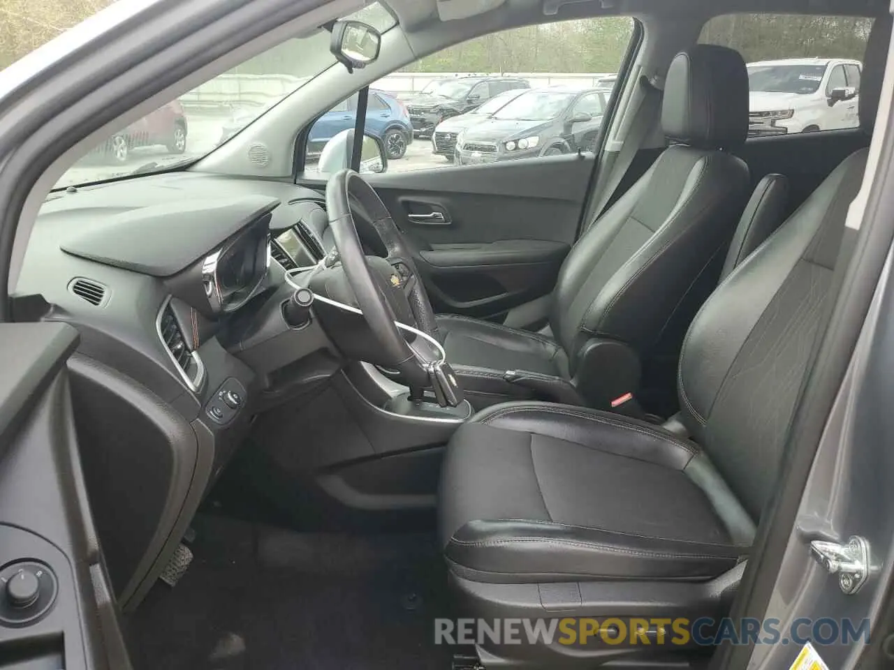7 Фотография поврежденного автомобиля KL7CJLSB0KB719229 CHEVROLET TRAX 2019