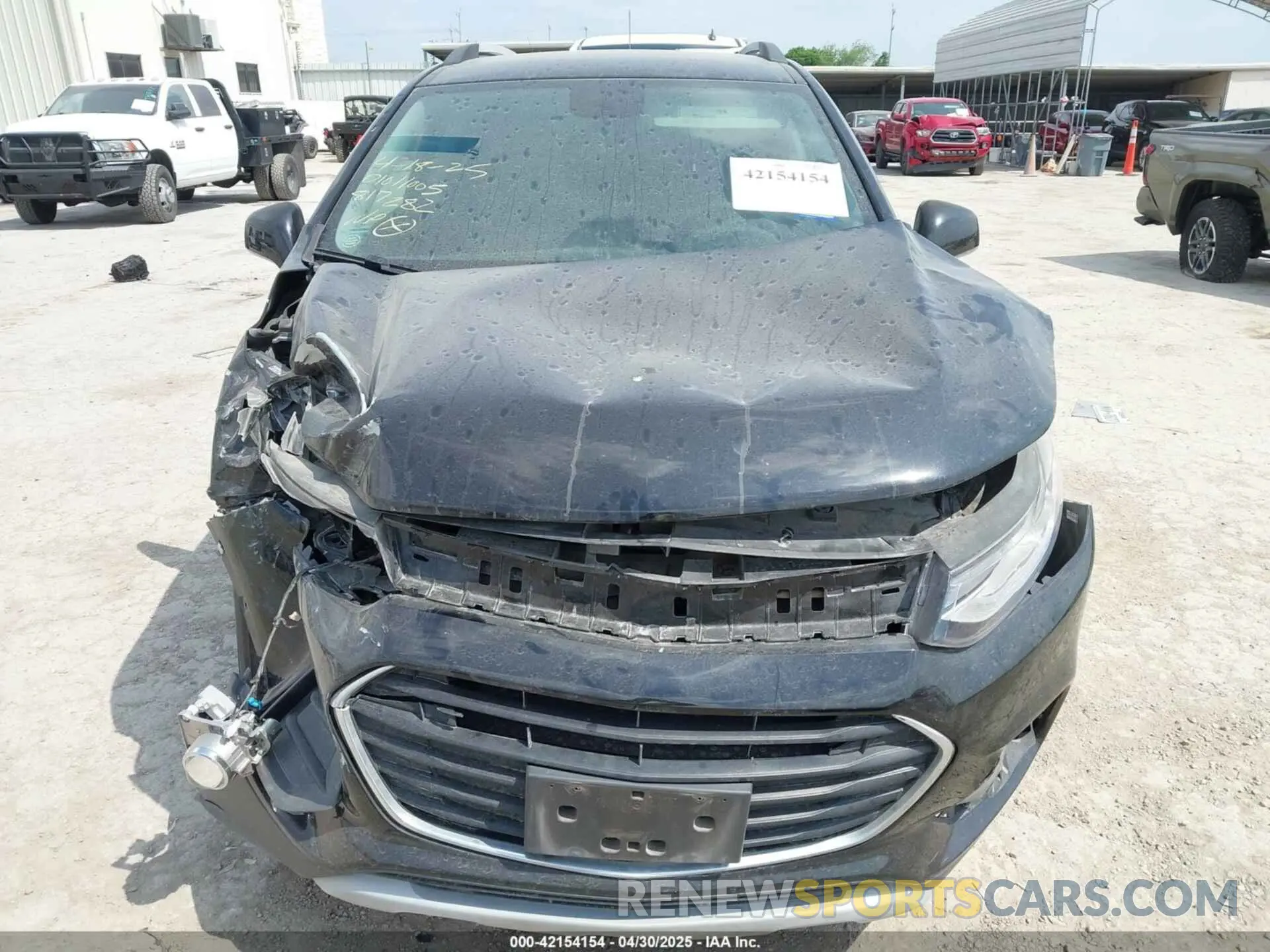 11 Photograph of a damaged car KL7CJLSB1KB817282 CHEVROLET TRAX 2019