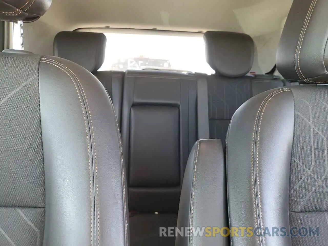 10 Фотография поврежденного автомобиля KL7CJLSB1KB870158 CHEVROLET TRAX 2019