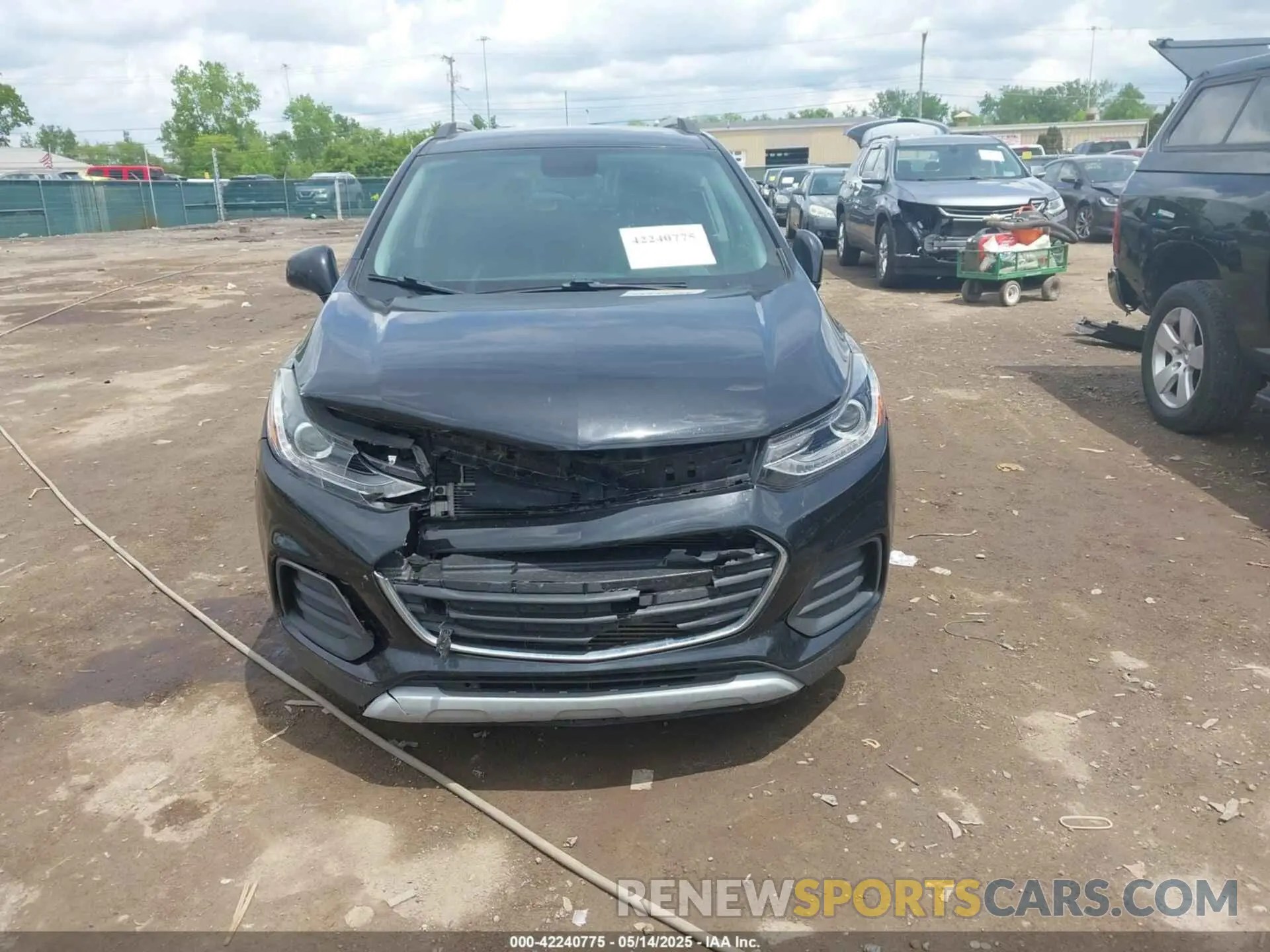 12 Photograph of a damaged car KL7CJLSB2KB789492 CHEVROLET TRAX 2019