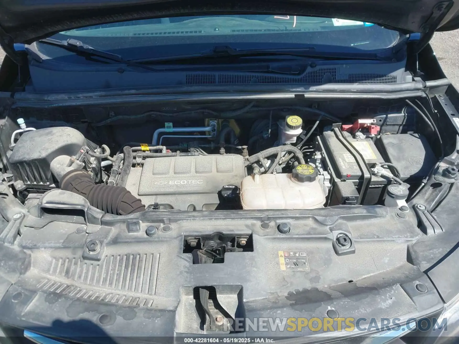10 Photograph of a damaged car KL7CJLSB2KB789959 CHEVROLET TRAX 2019
