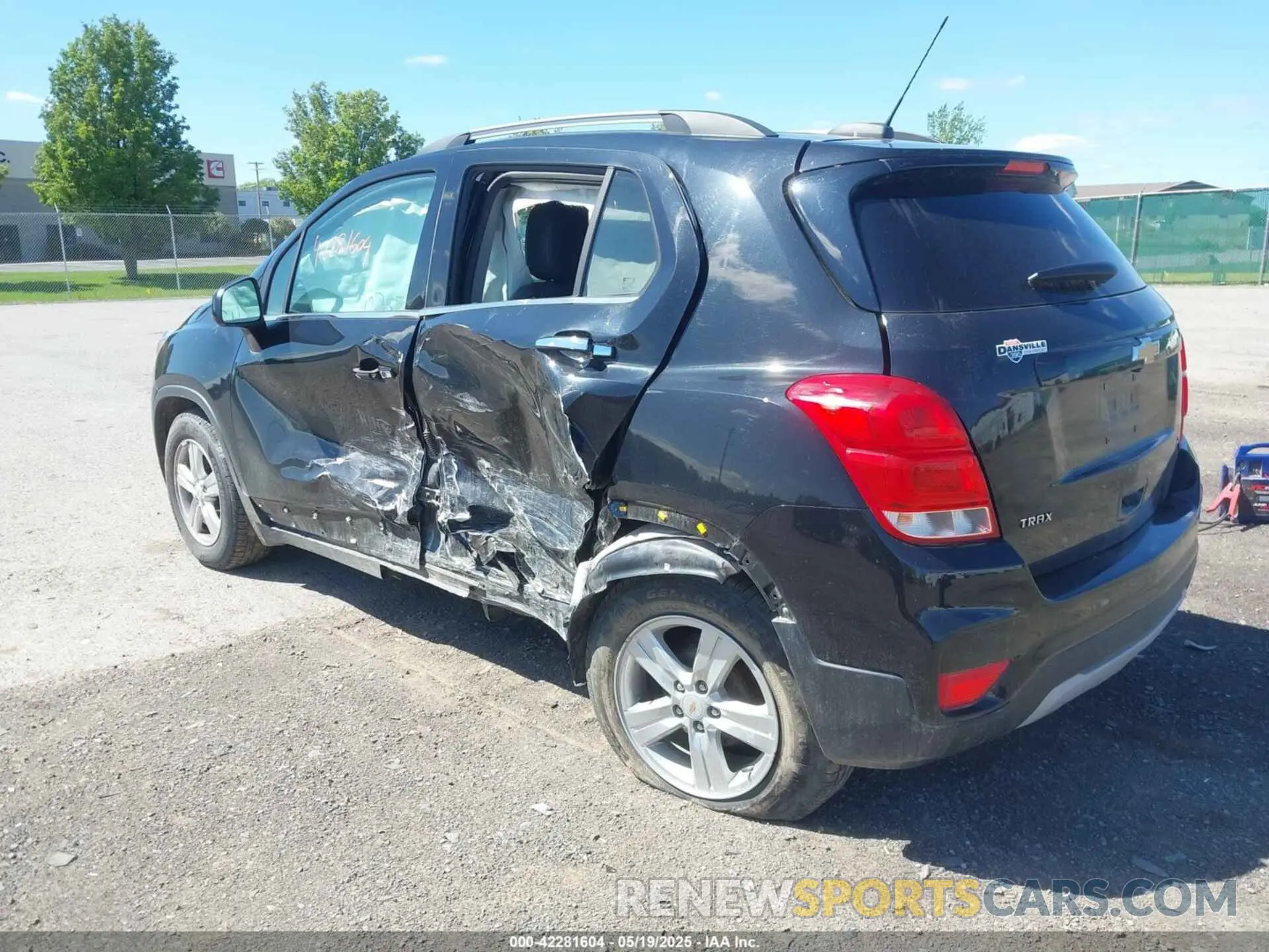 3 Photograph of a damaged car KL7CJLSB2KB789959 CHEVROLET TRAX 2019